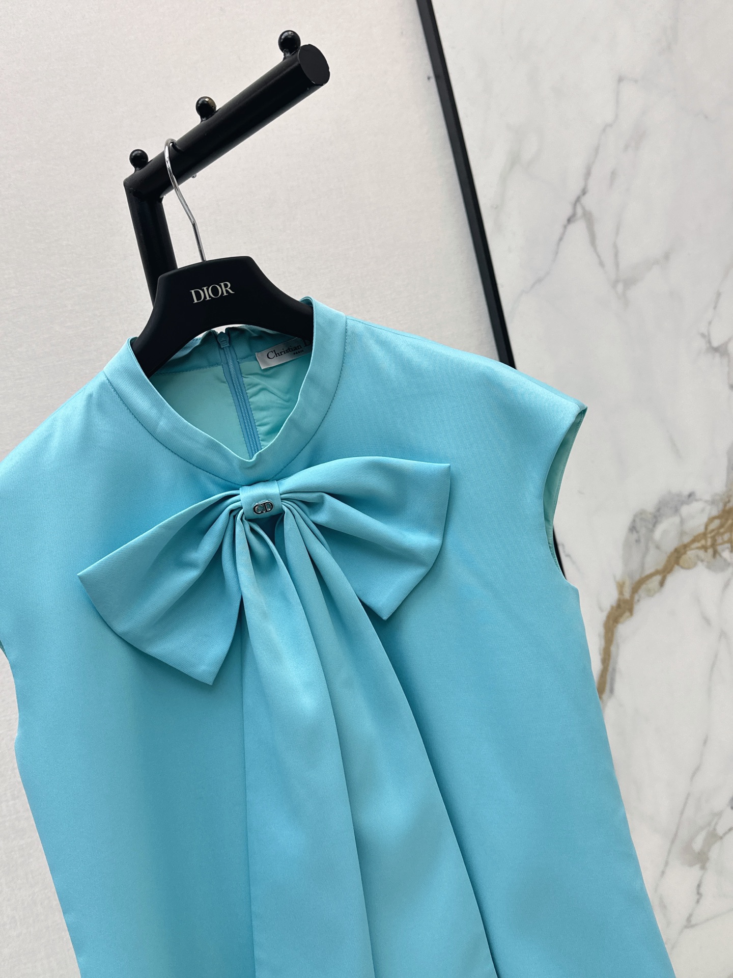 CD 26ss sleeveless bow dress