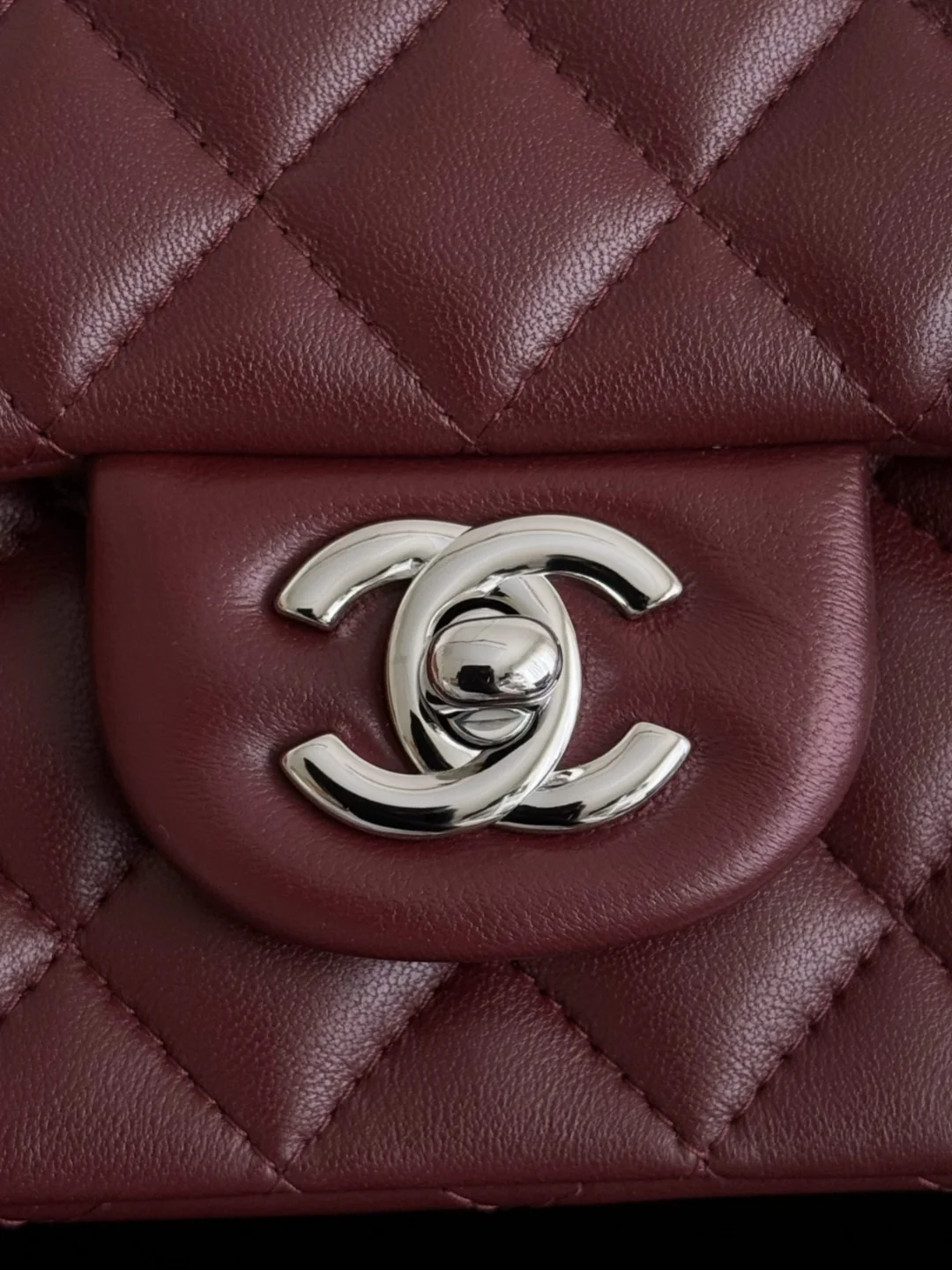 Chan cf17 chain shoulder bag