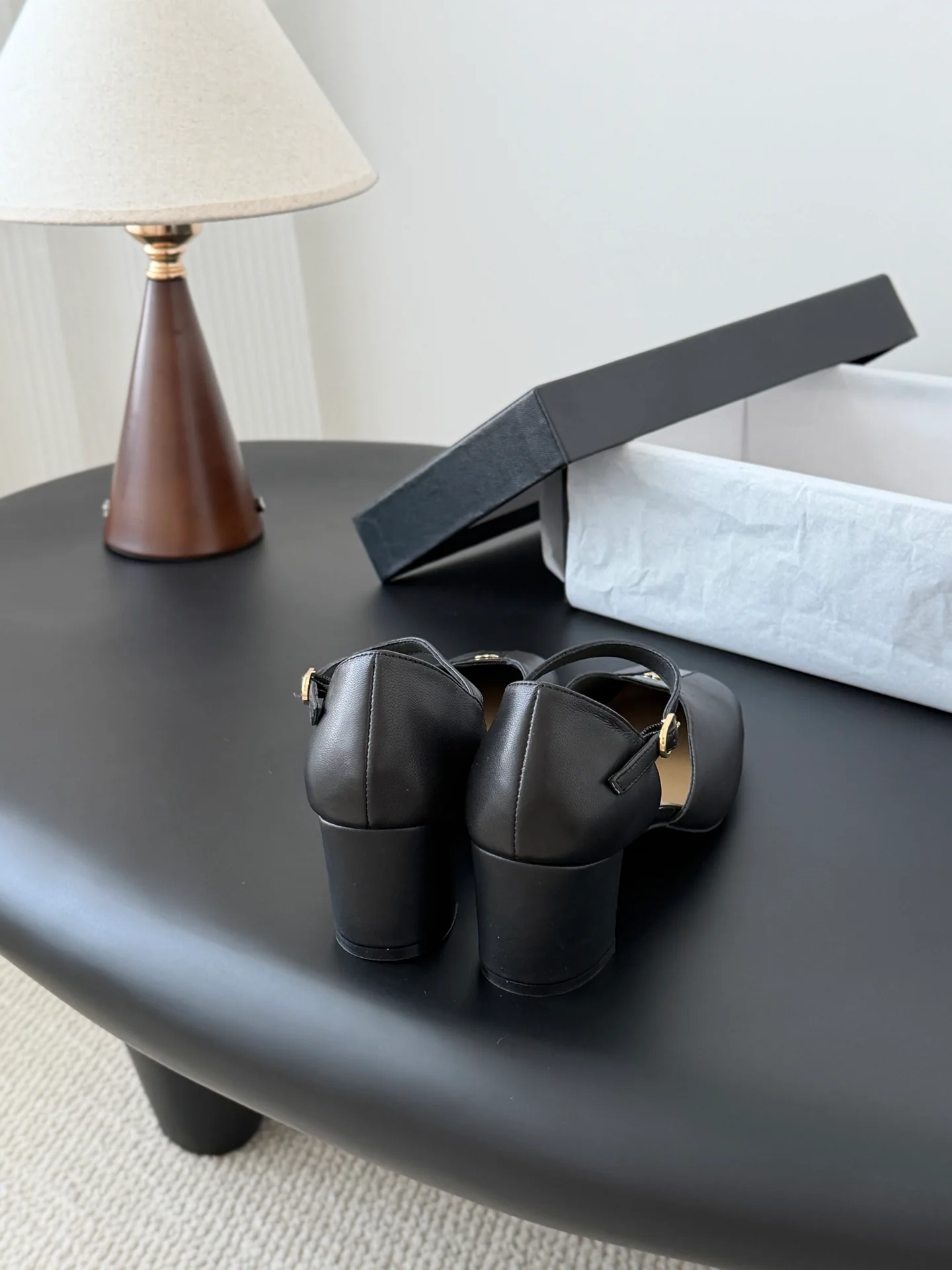 Chan 26ss chunky heels