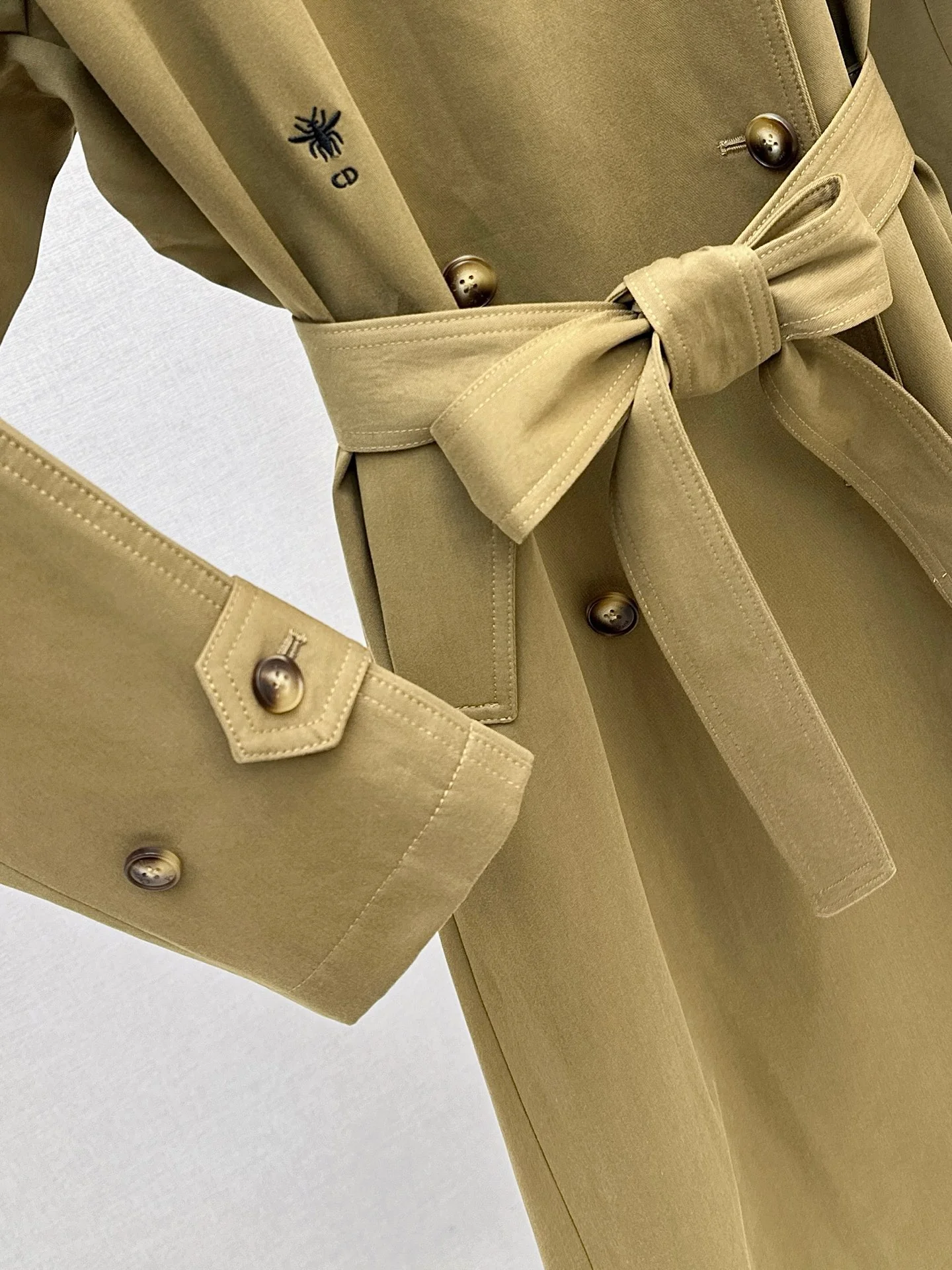 CD 25fw trench coats