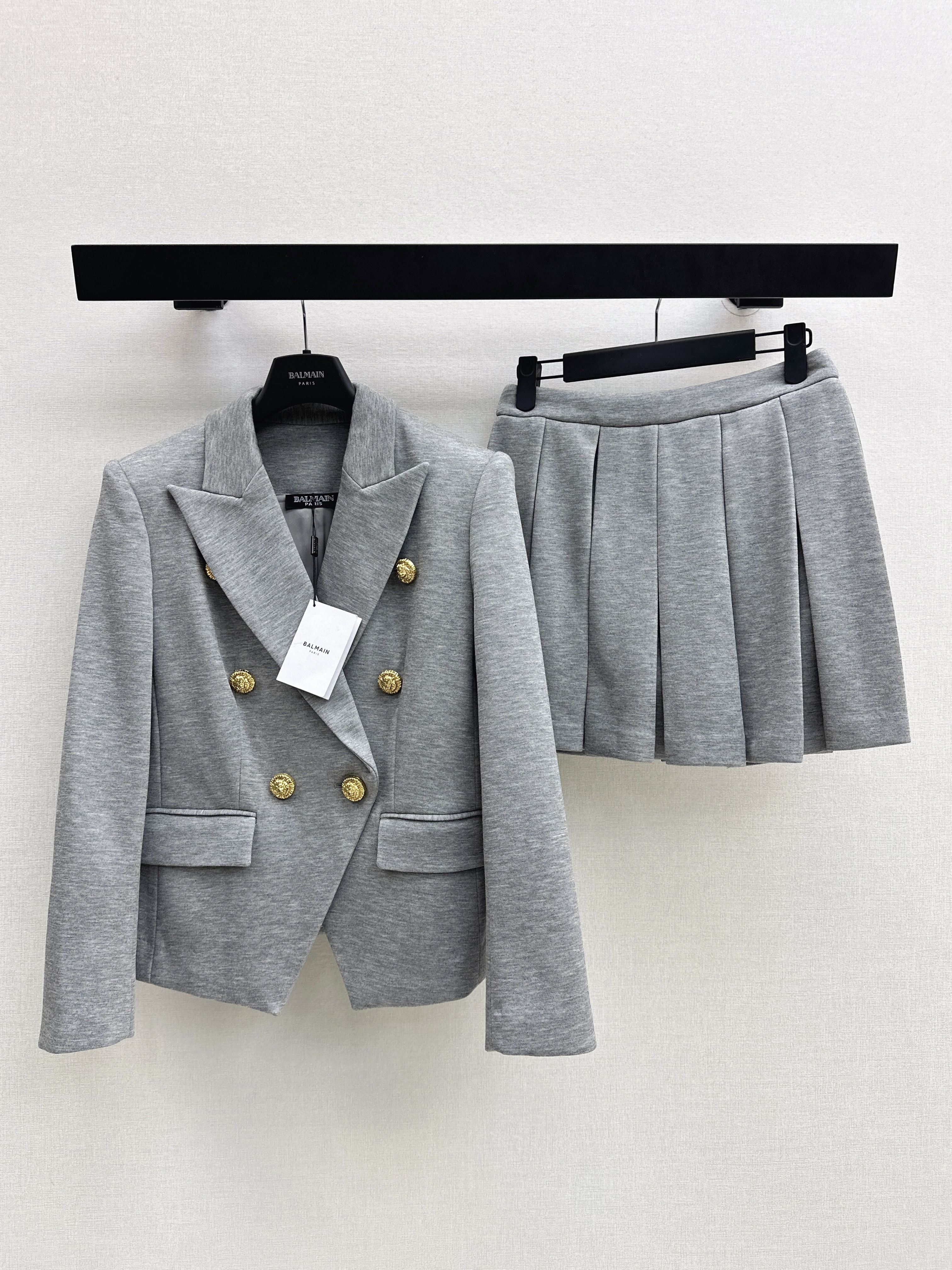 Balm 26ss suit blazer pleated skirt set