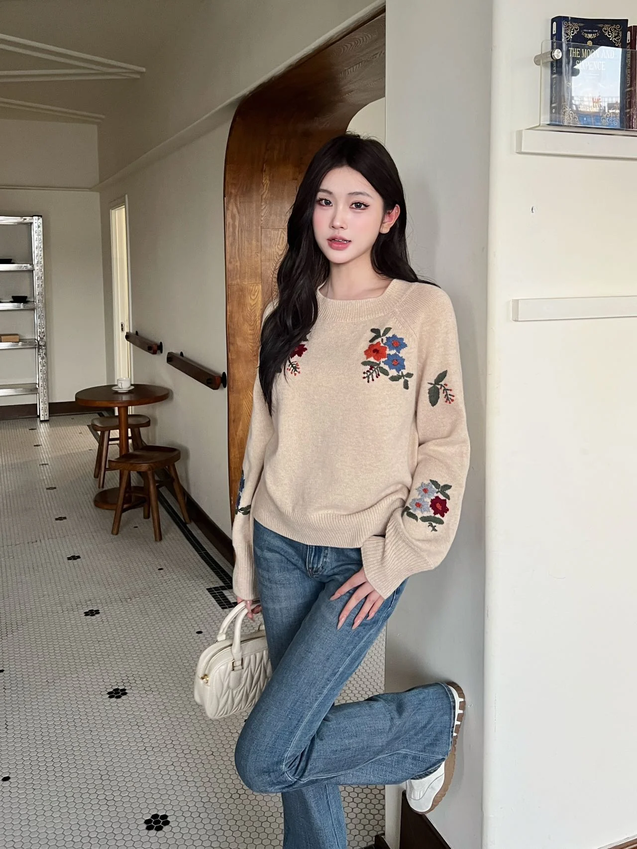 Gucc 25fw embroidery sweater