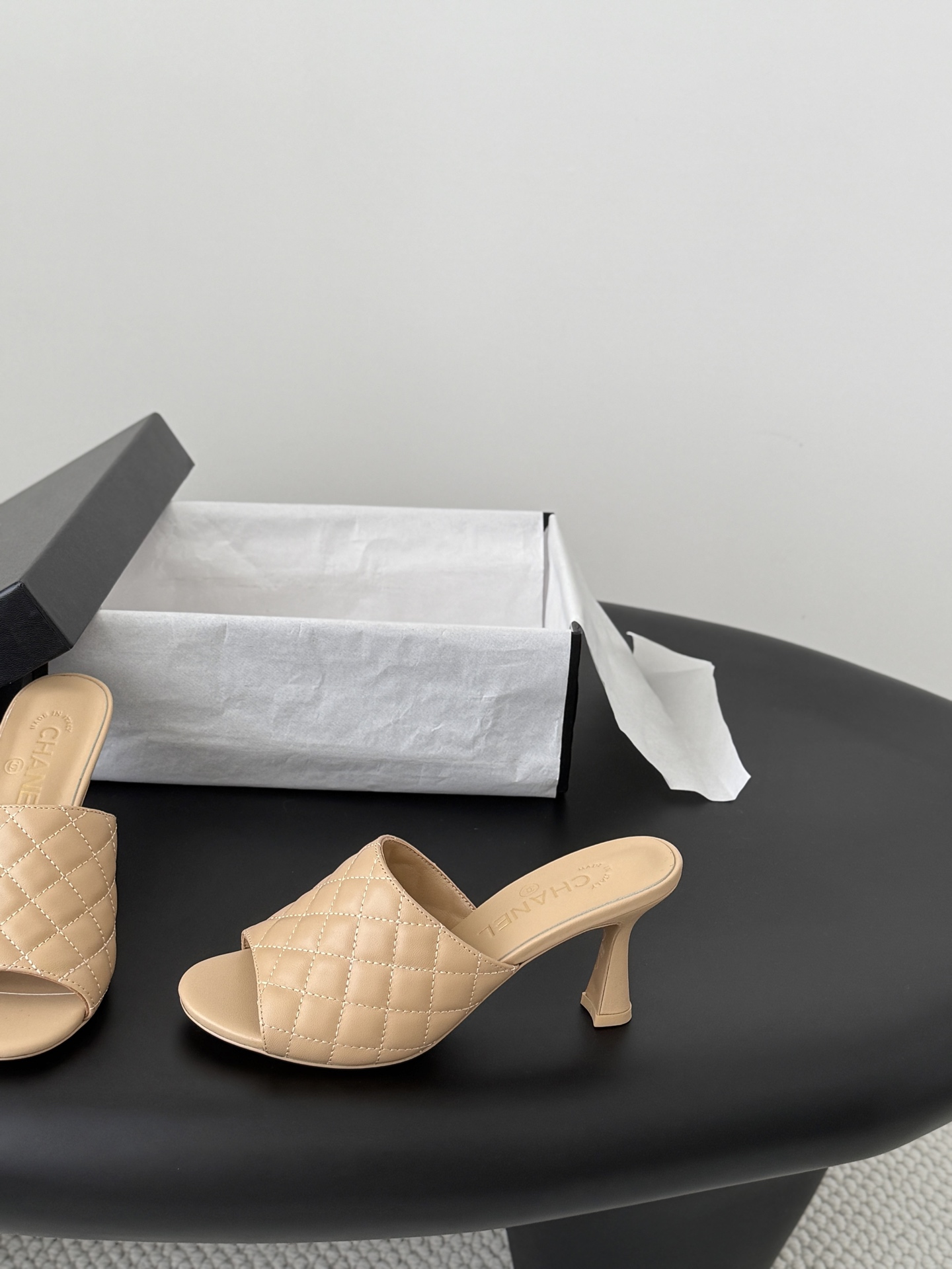 Chan 26ss kitten heels sandals