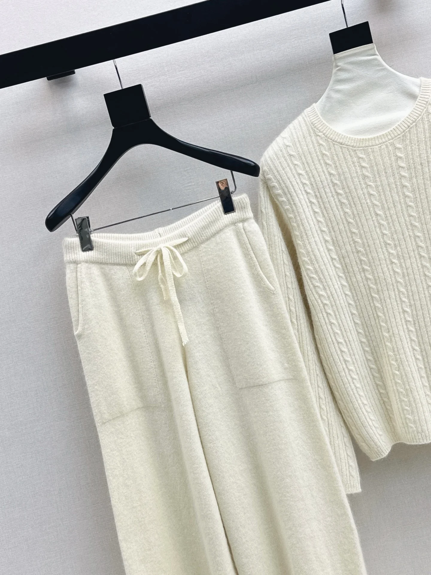 Max 25fw wool pullover+wide-leg pants outfit set