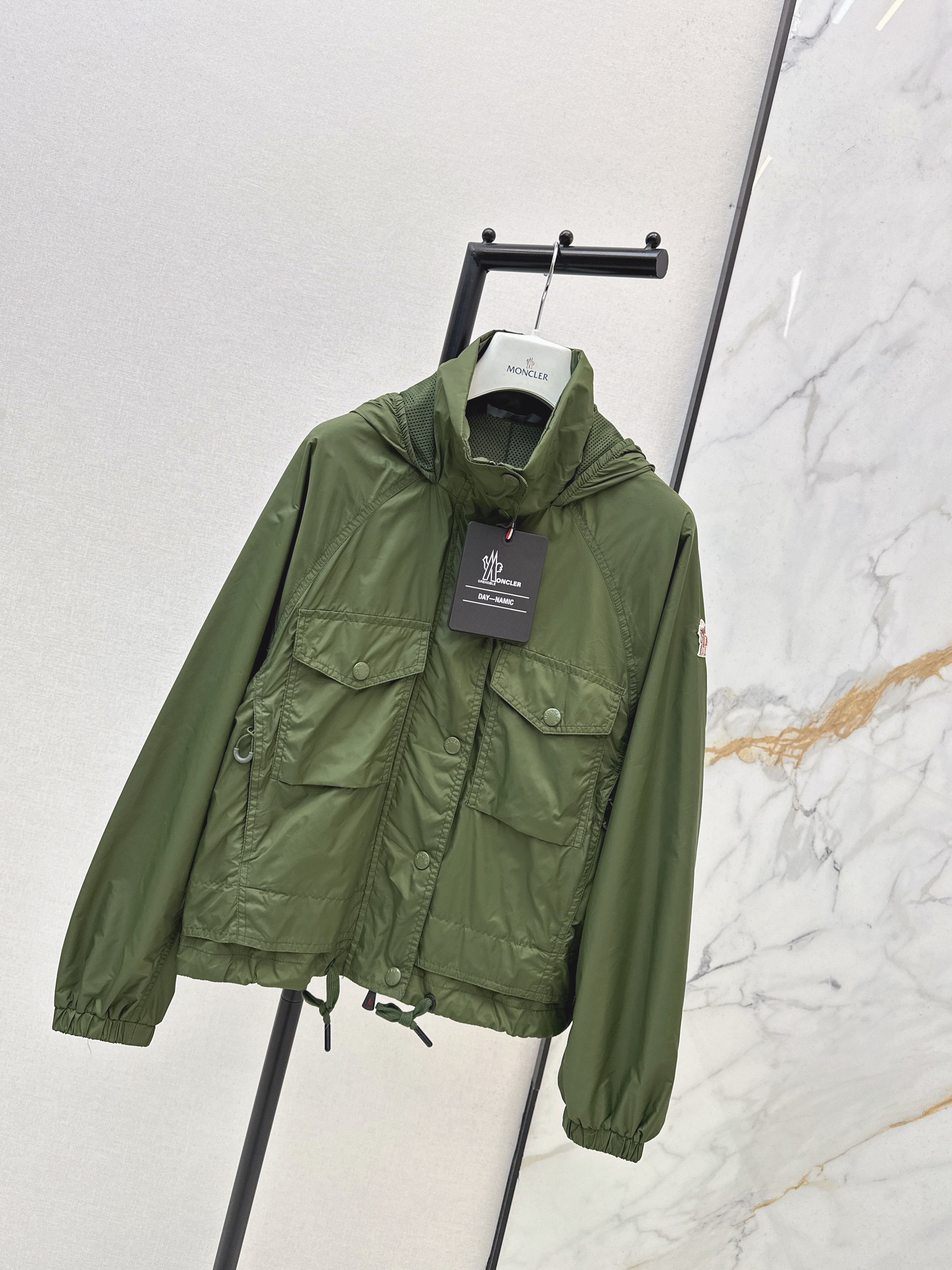 Monc 26ss trench coat