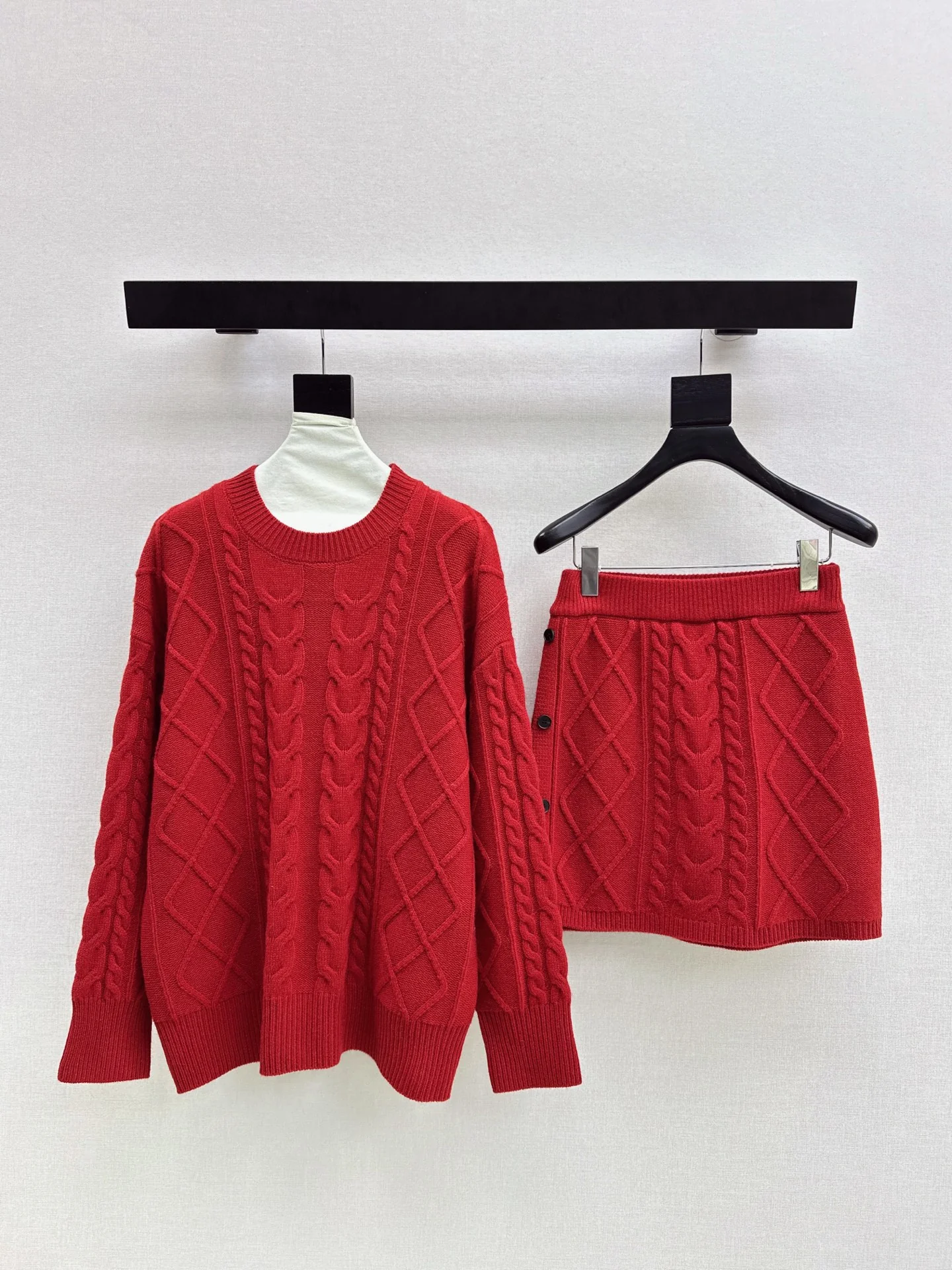 Max 26ss outfit sets sweater skirts