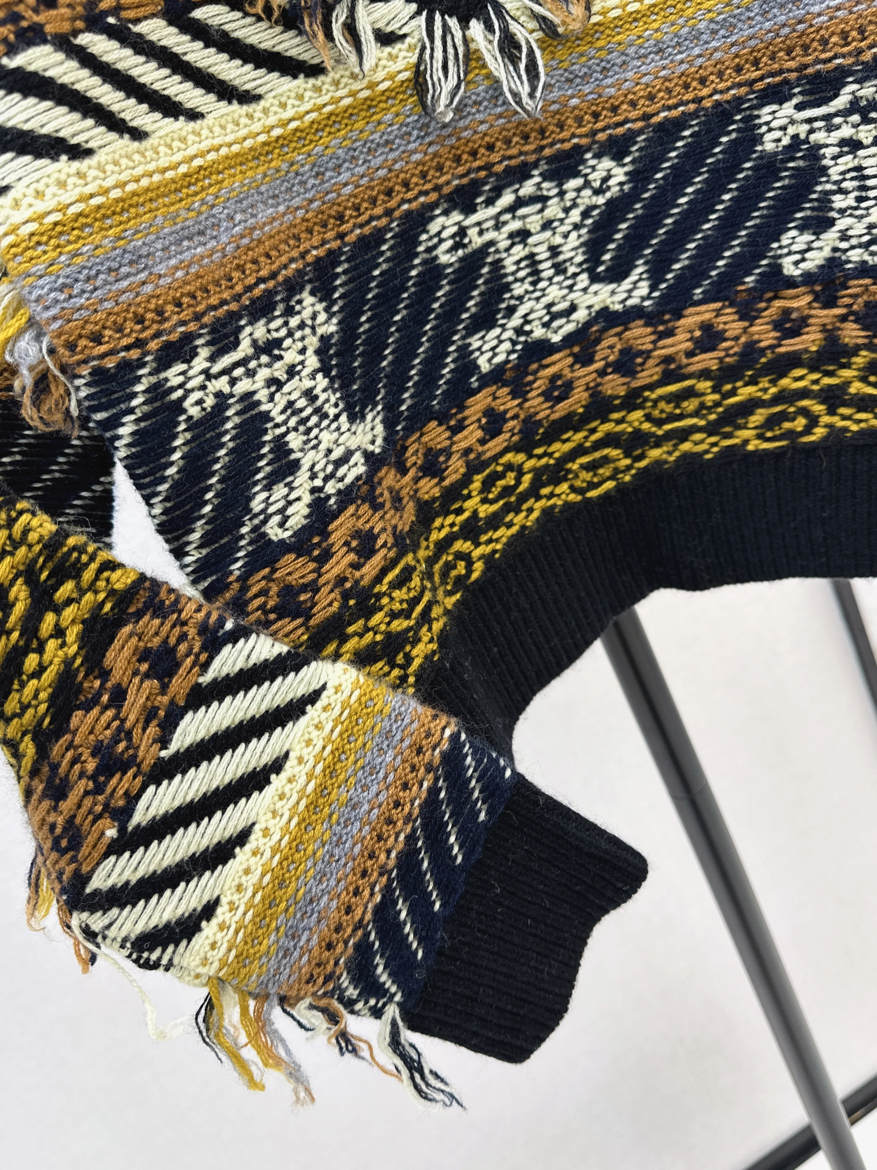 Celi 26ss tassel knit sweater