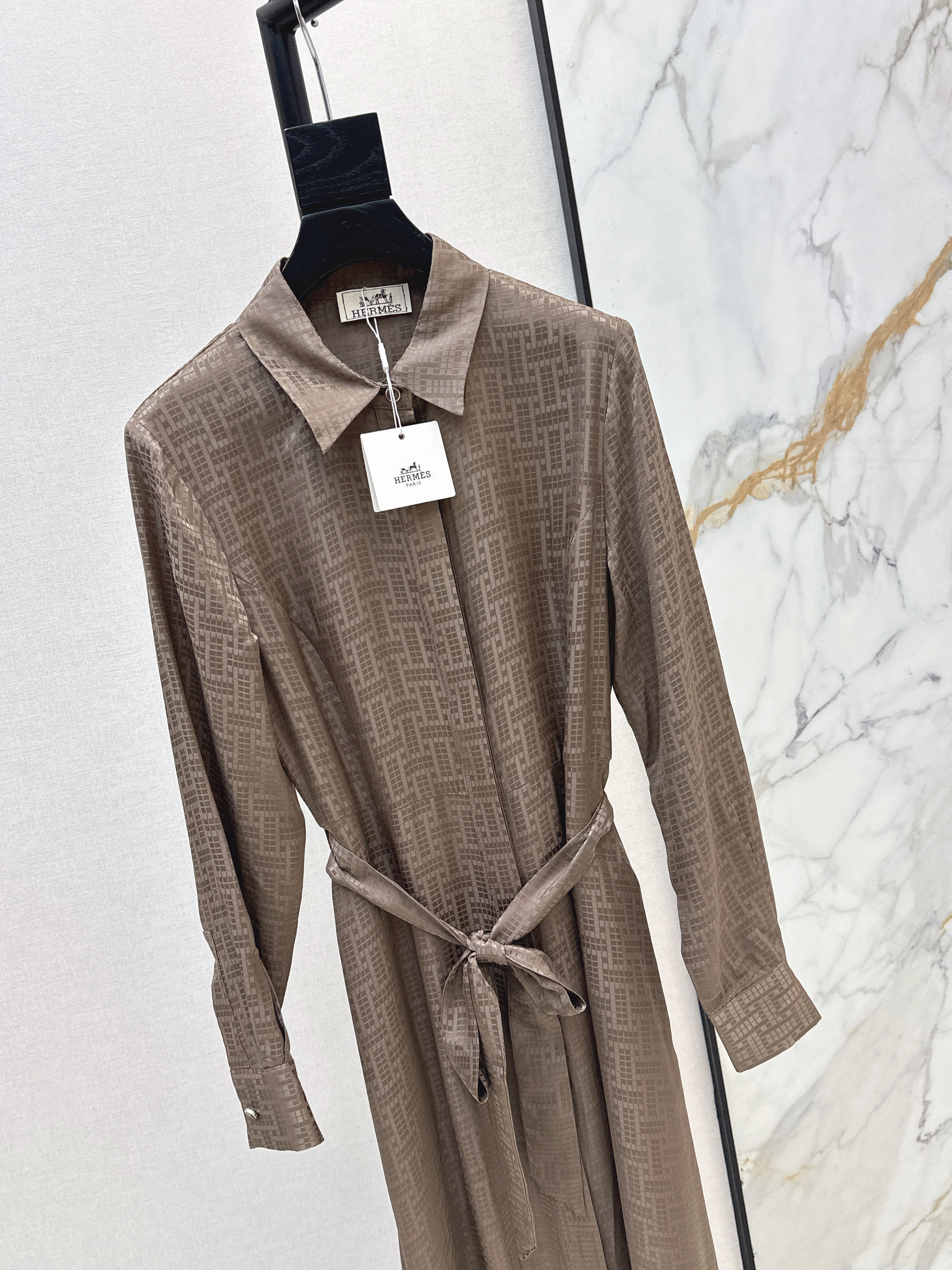 Her 26ss jacquard silk dress