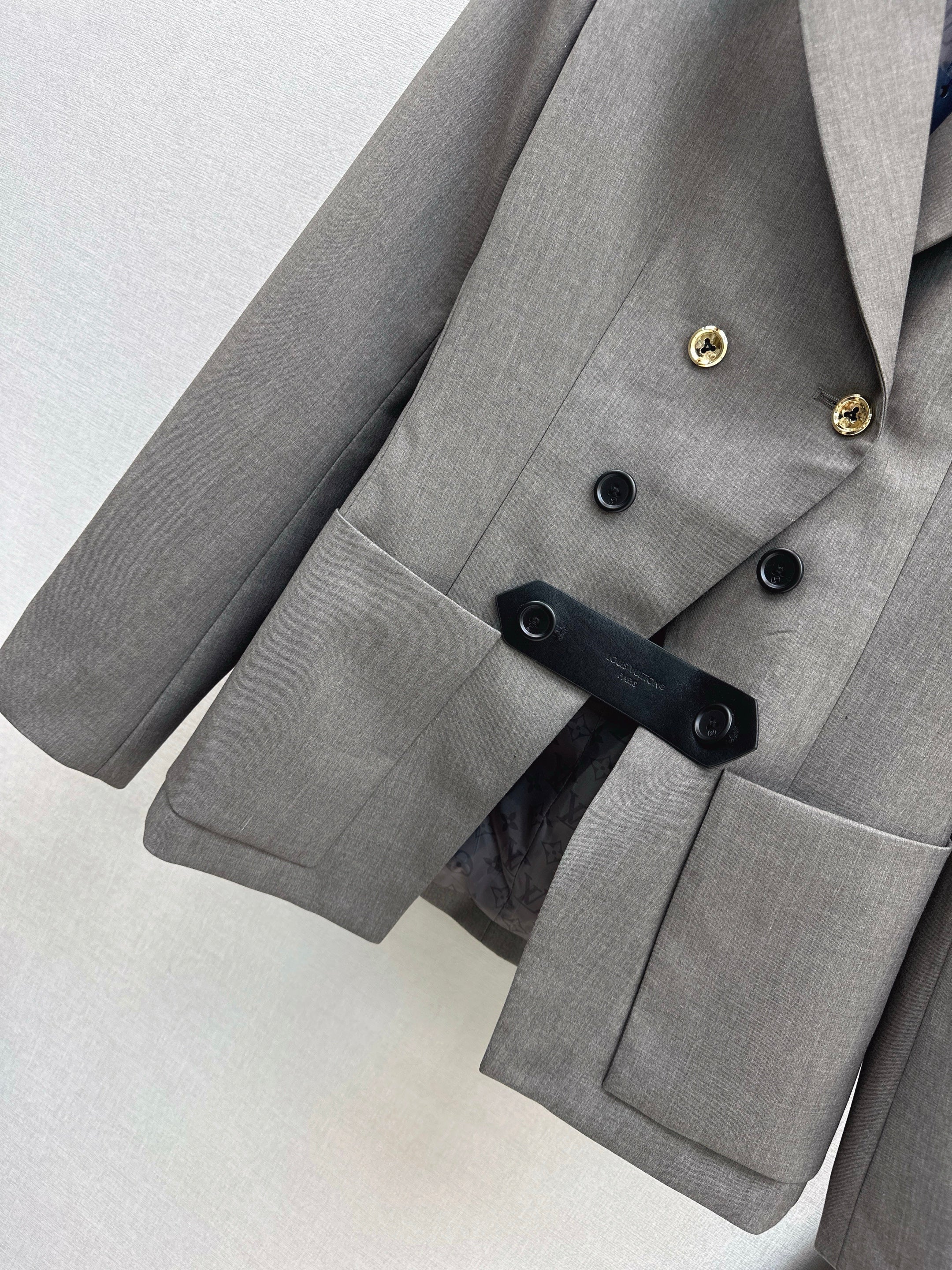 Louis 26ss blazer