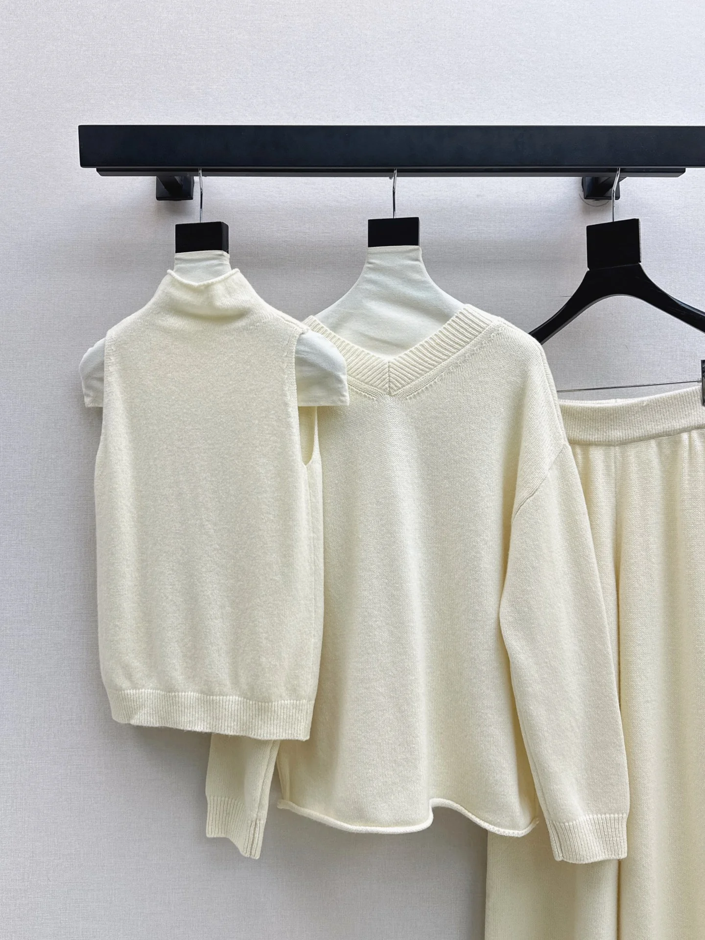 Brun 25fw knit suit sleeveless vest+sweater+pants set