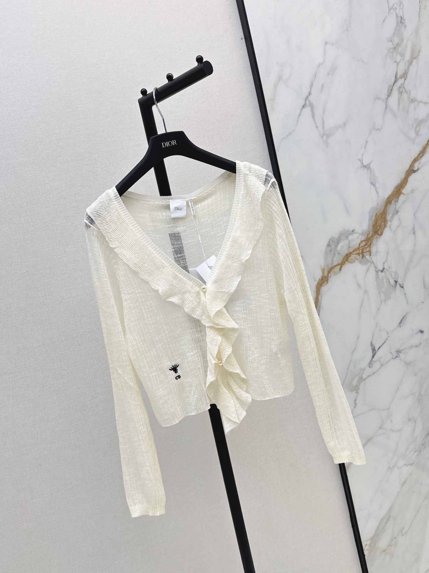 CD 26ss ruffle v-neck cardigan