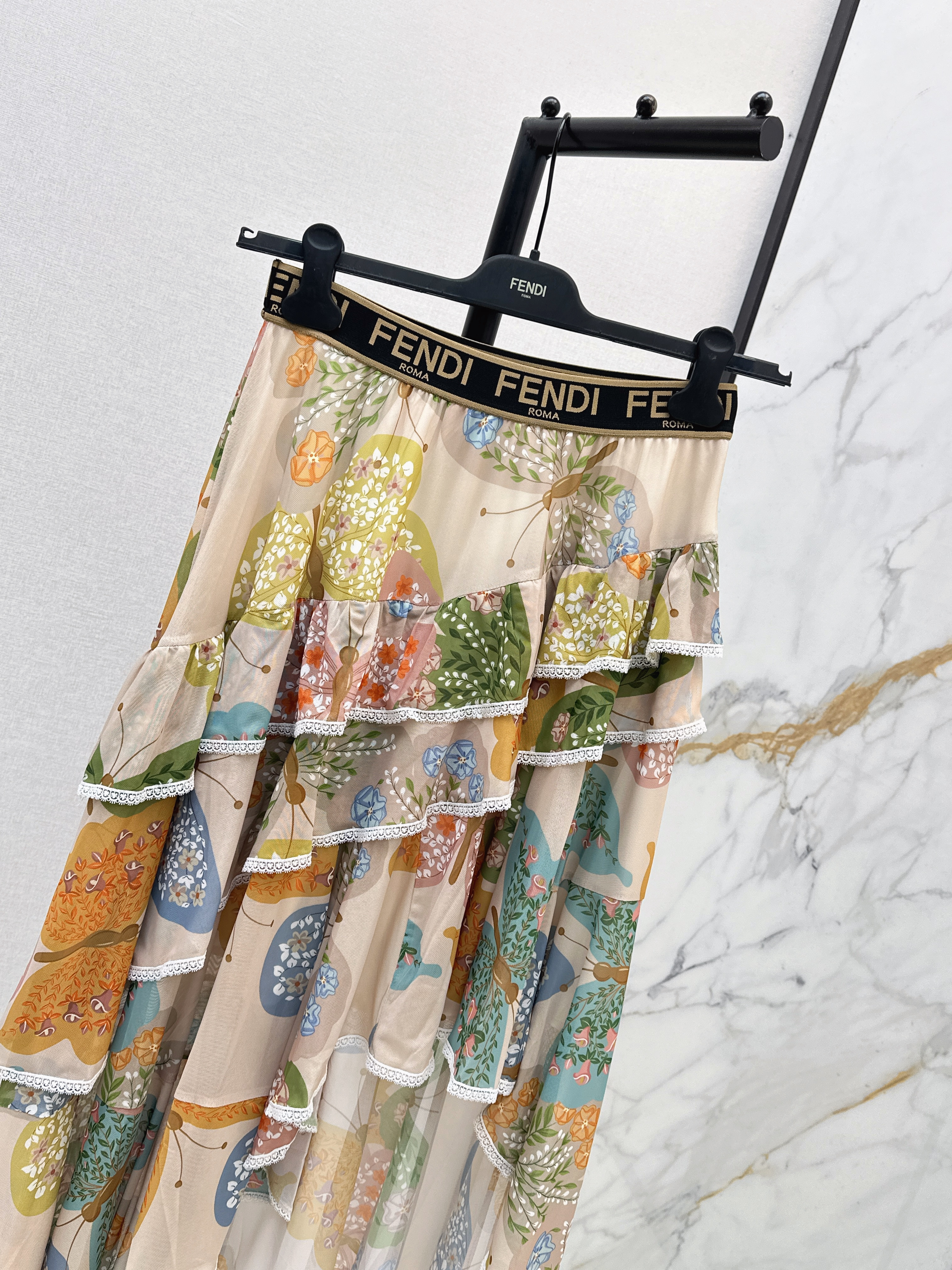 Fen 26ss asymmetric ruffle skirt