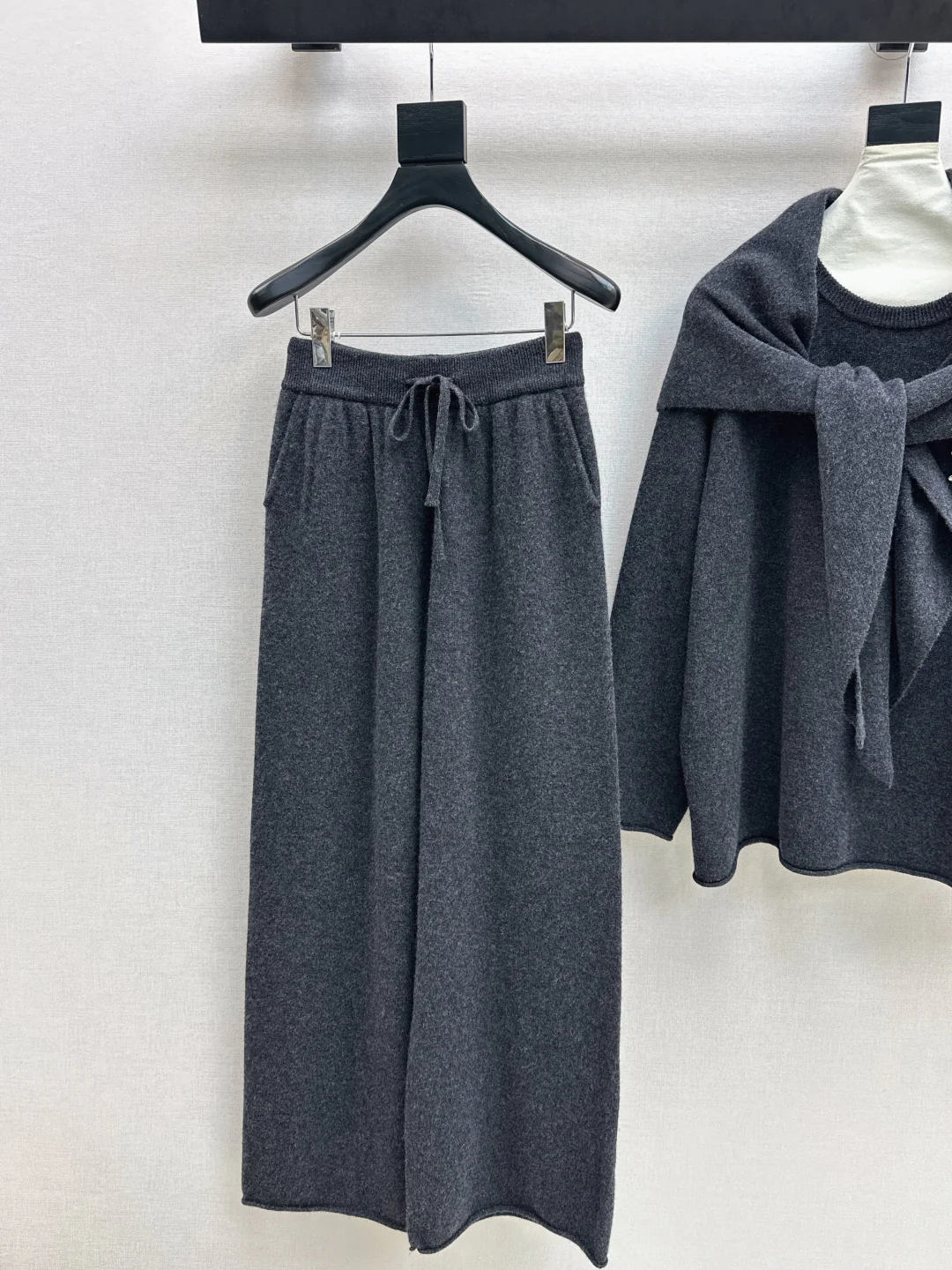 Max 25fw wool sweater+shawl wraps pants sets