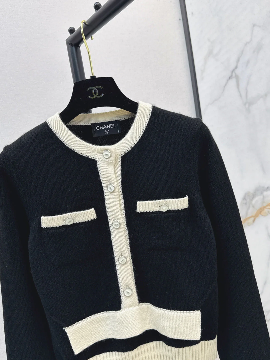 Chan 25ss knit cardigan