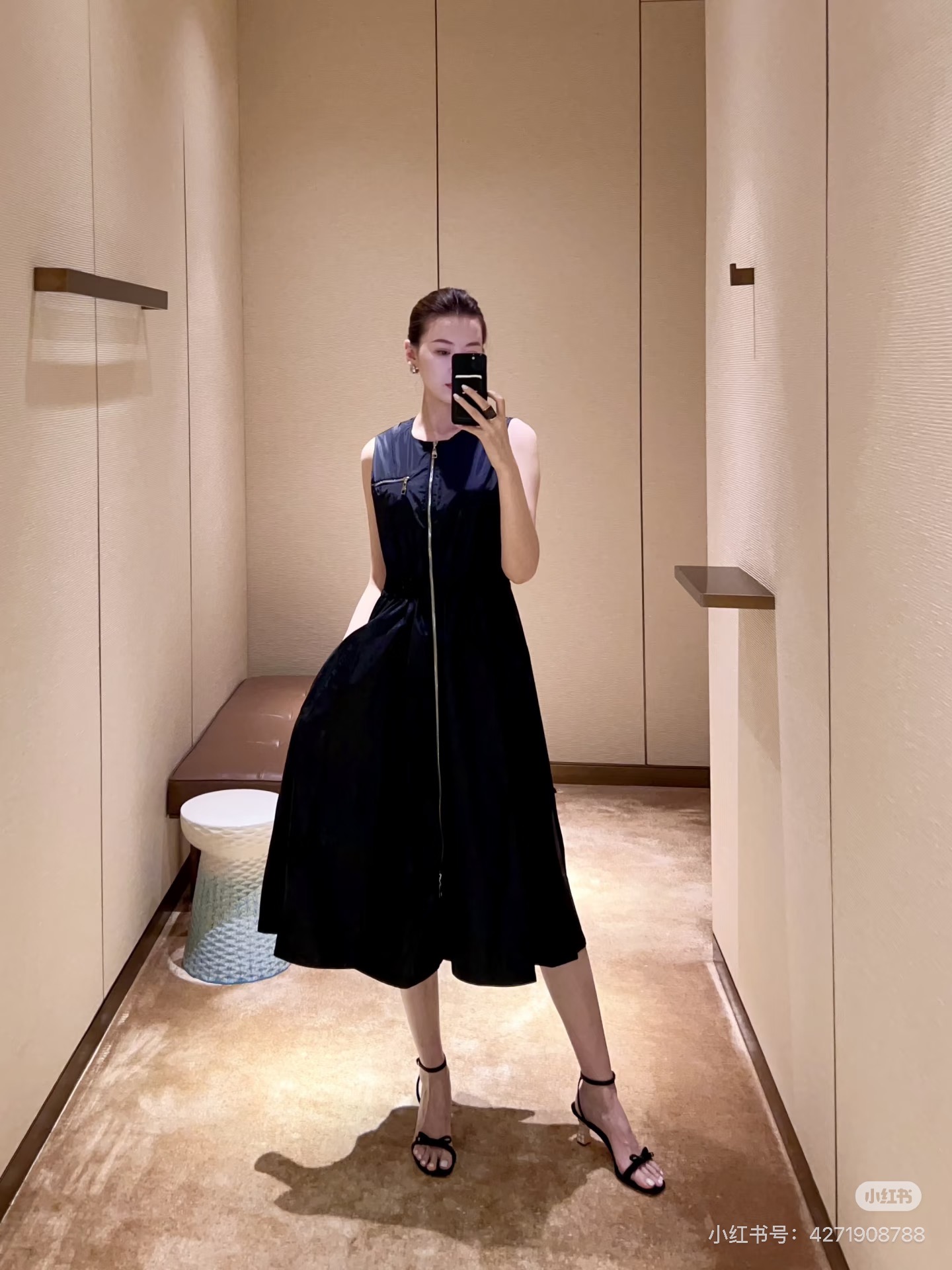 Loui 26ss sleeveless zipper dress