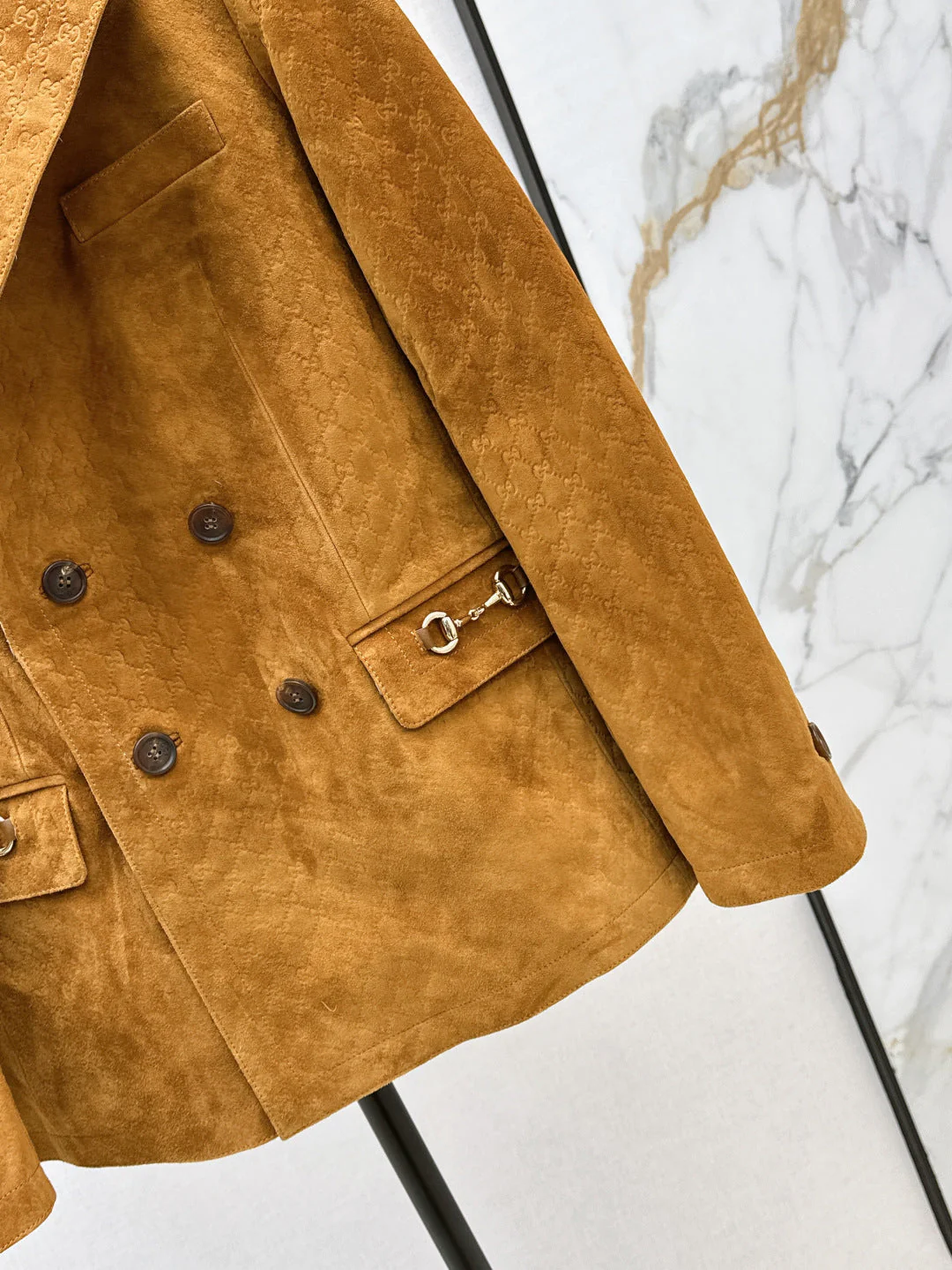 Guc 25fw suede blazer