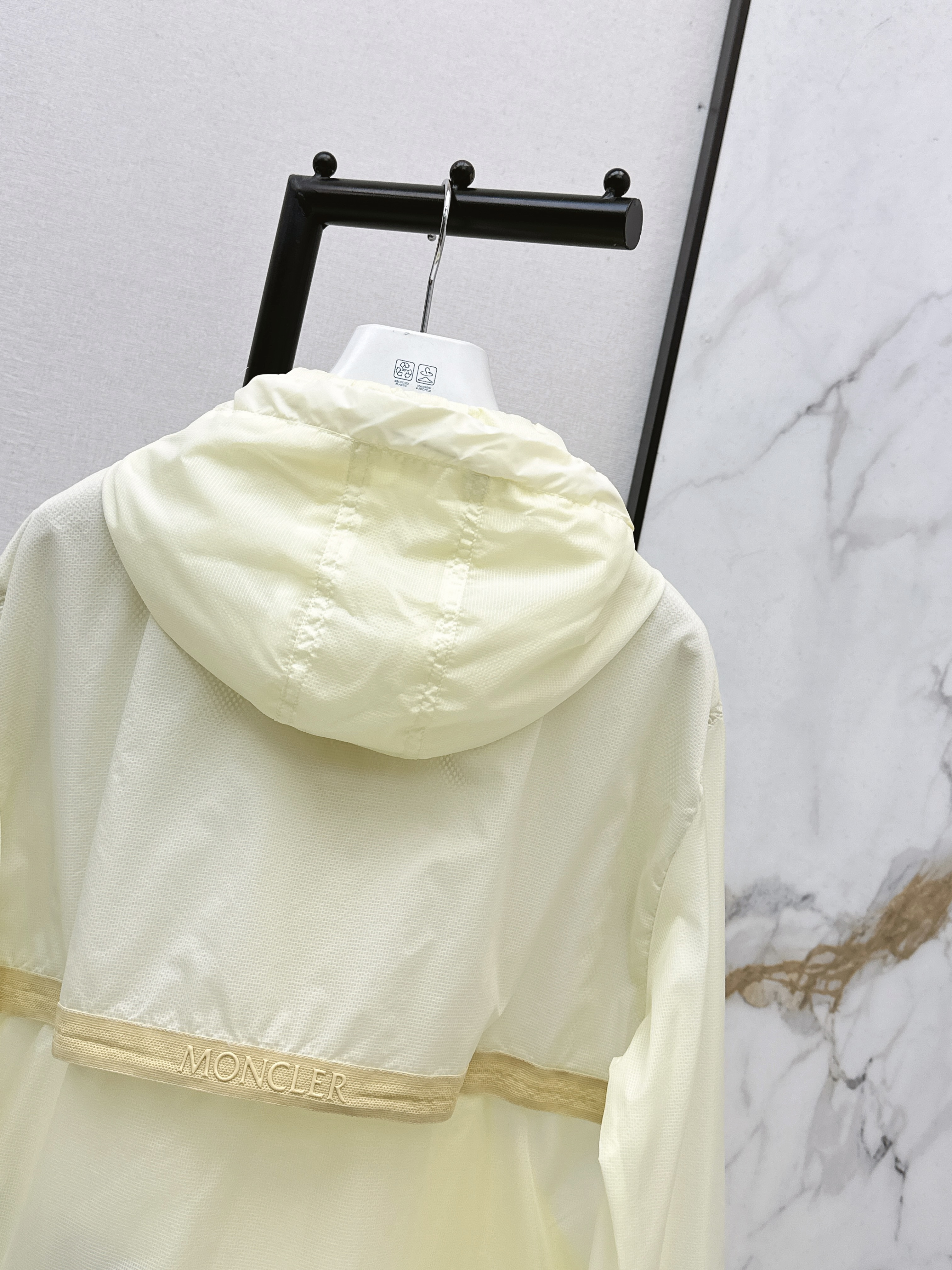 Monc 26ss hooded trench coats