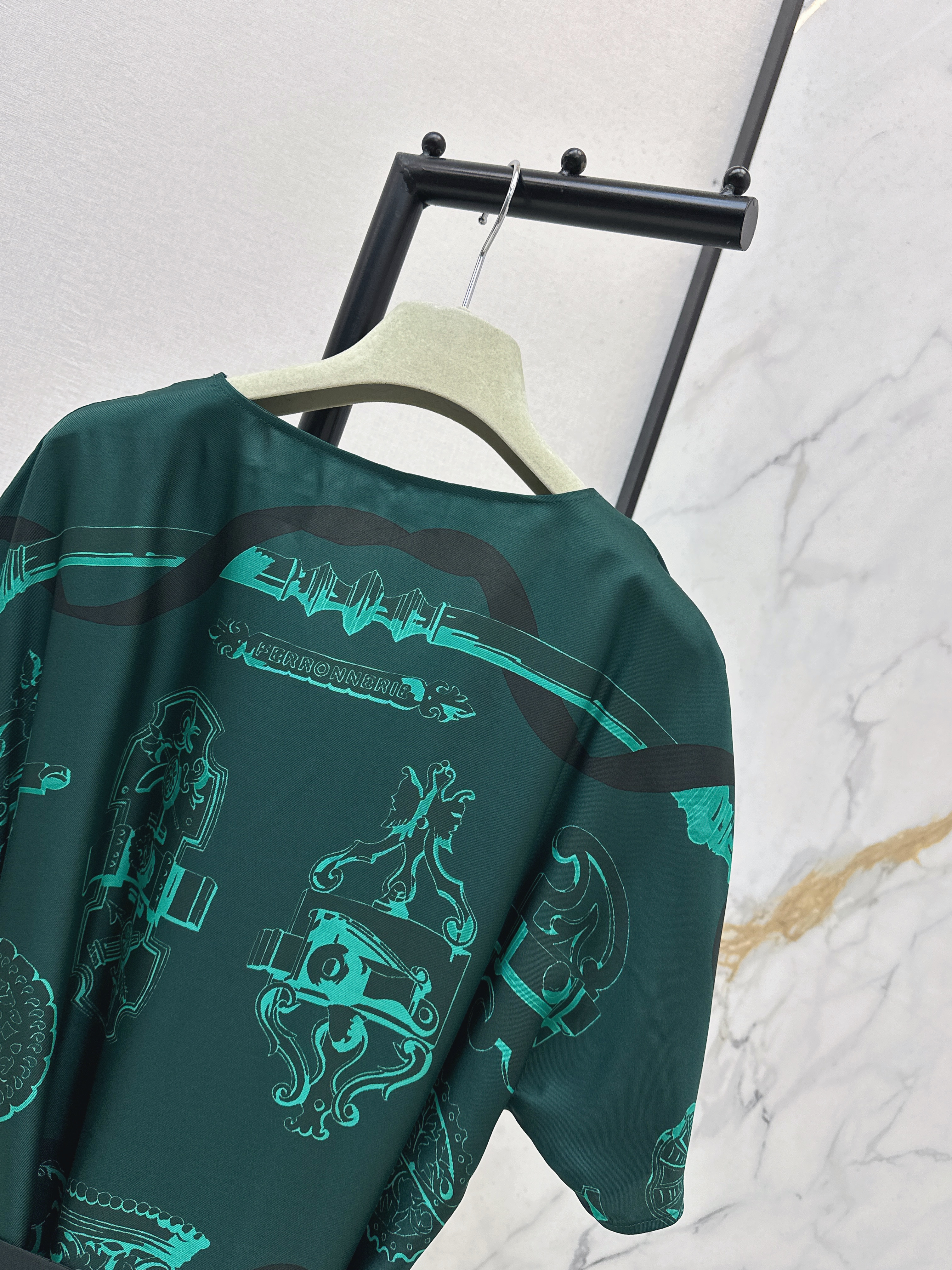 Her 26ss print dress