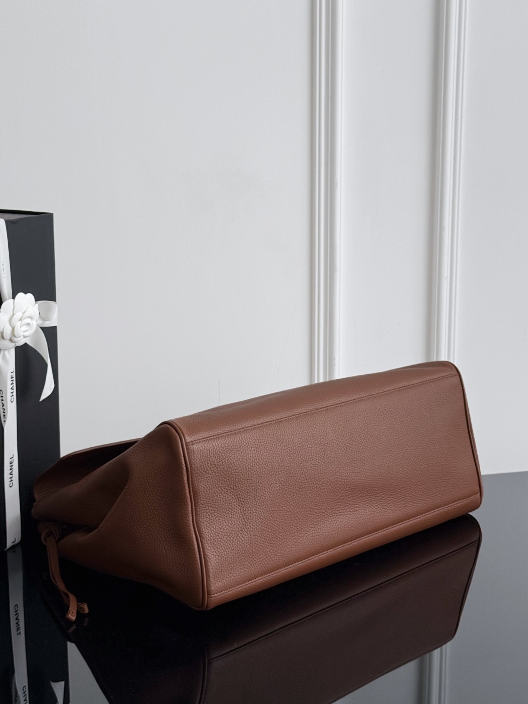 Chan 26S large tote bag
