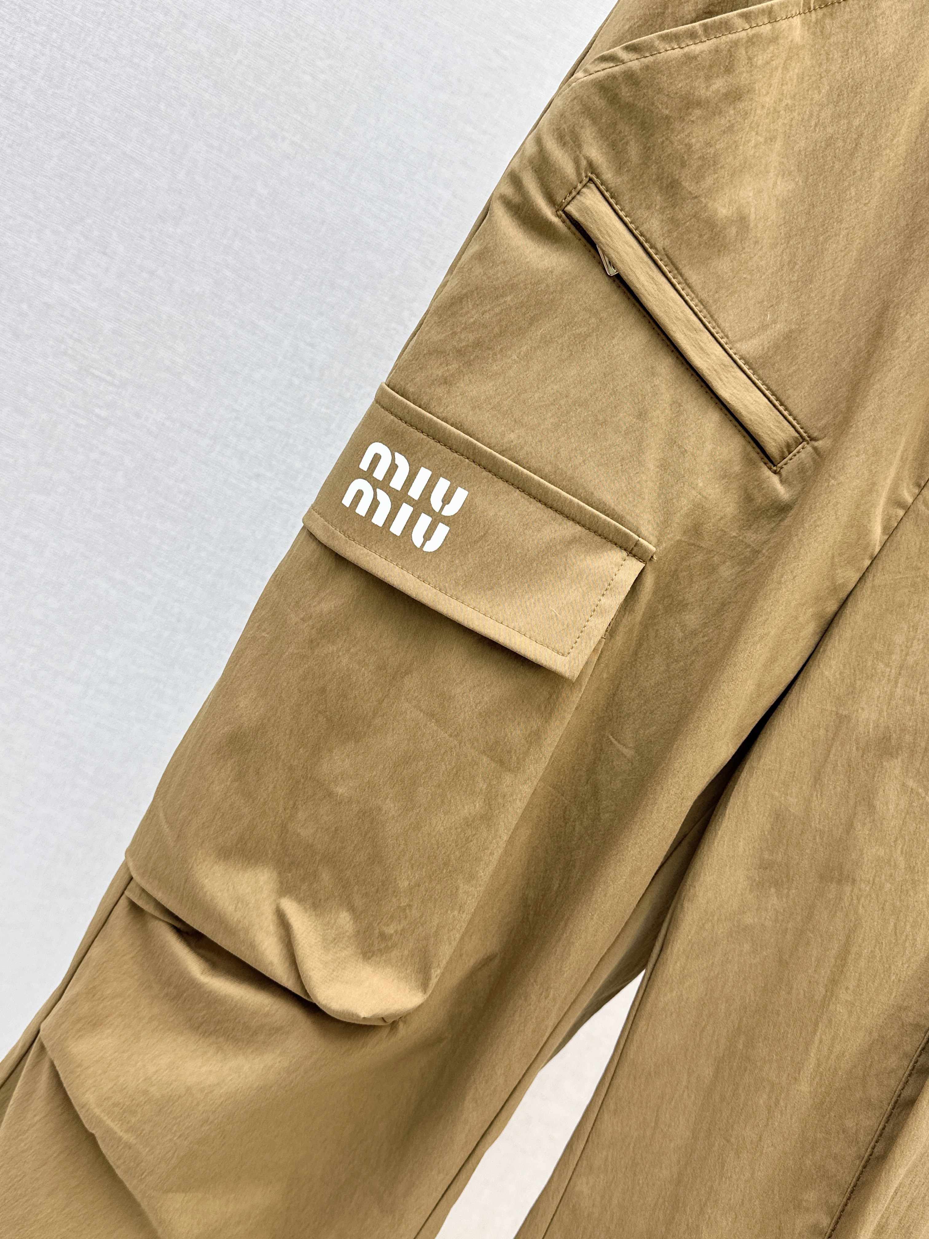 Miu 26ss cargo pants