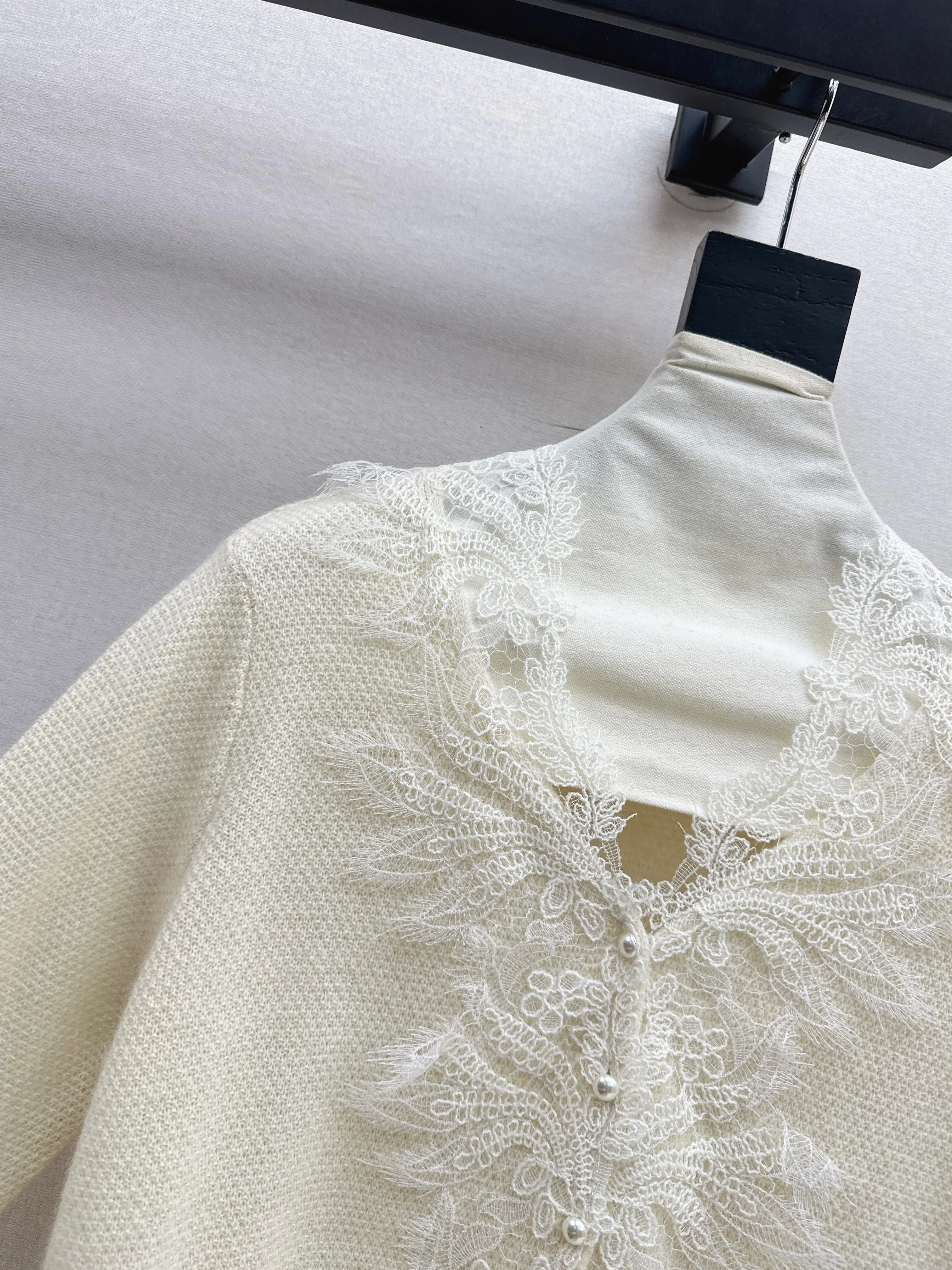 ES 26ss contract lace cardigan