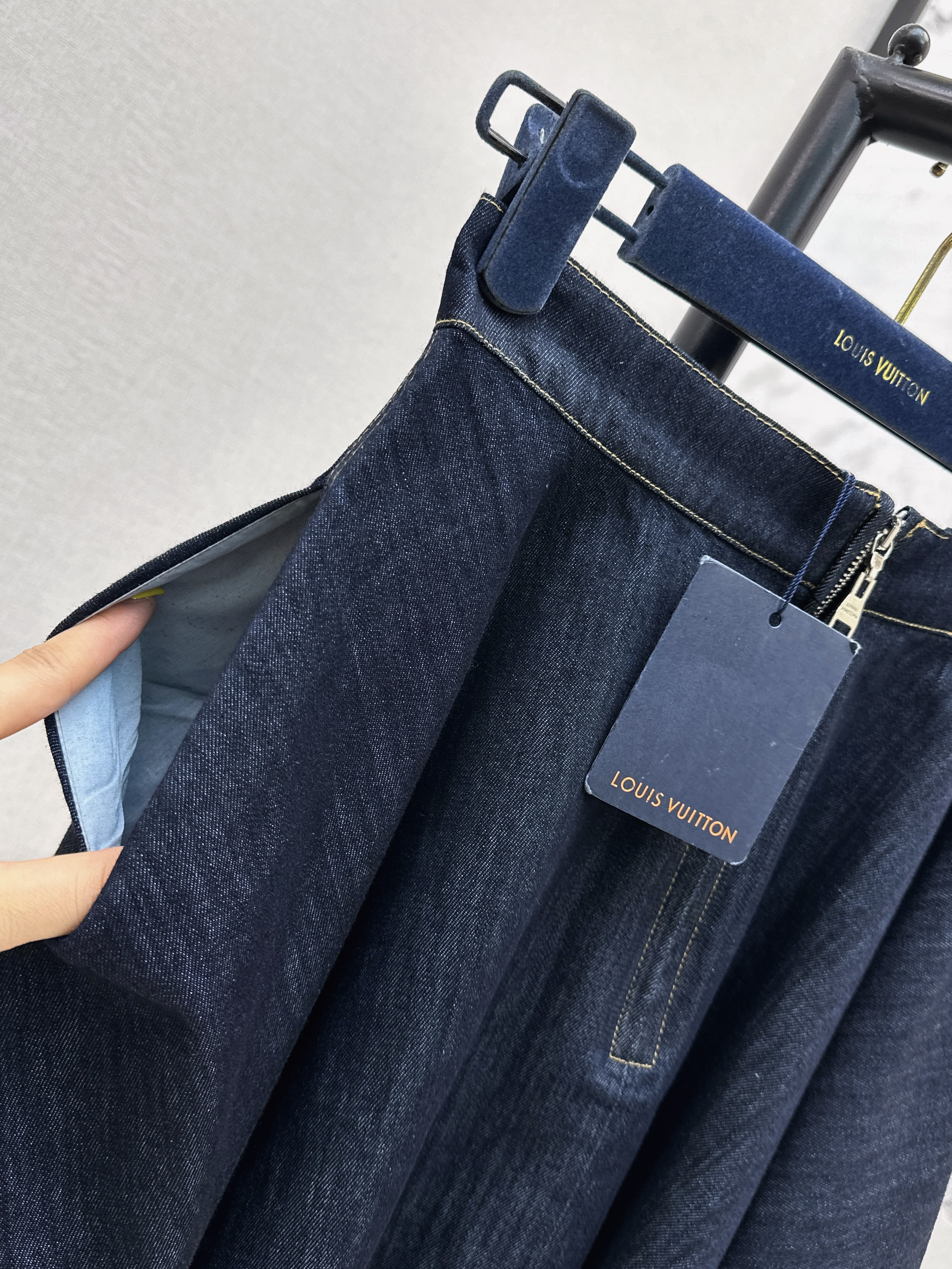 Louis 26SS Asymmetric Denim Skirt
