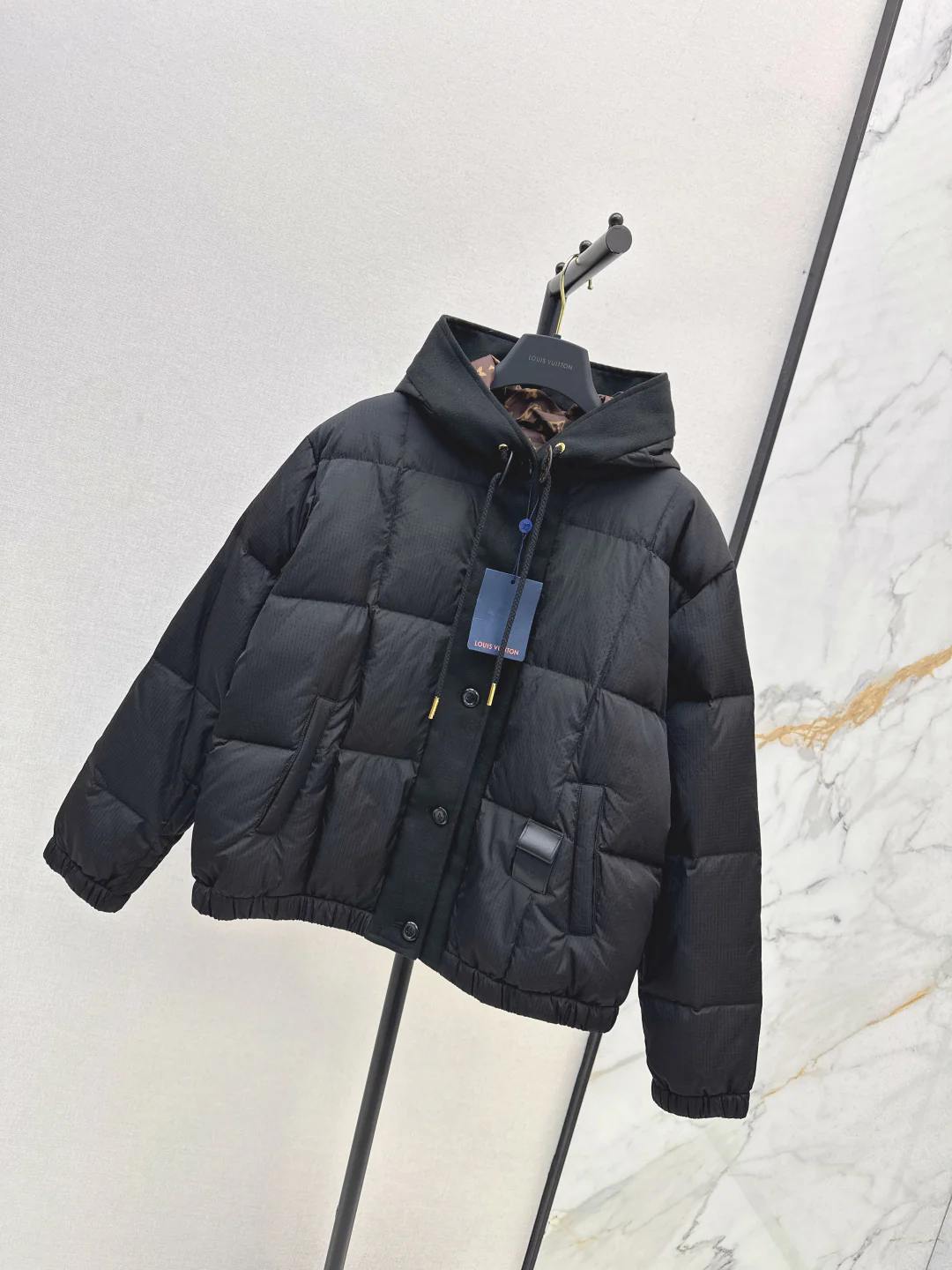 Louis 25fw down jacket