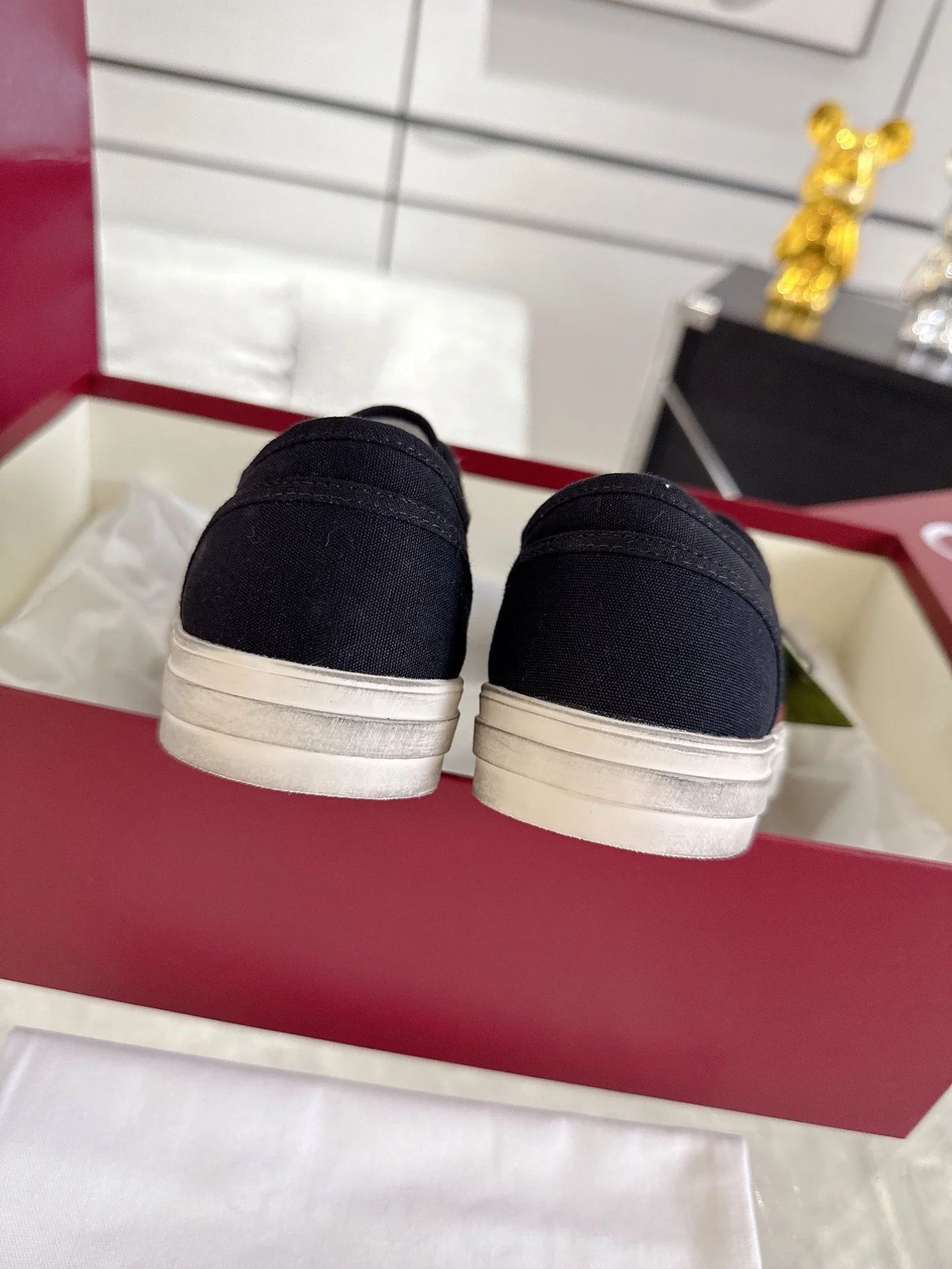 Guc sneakers