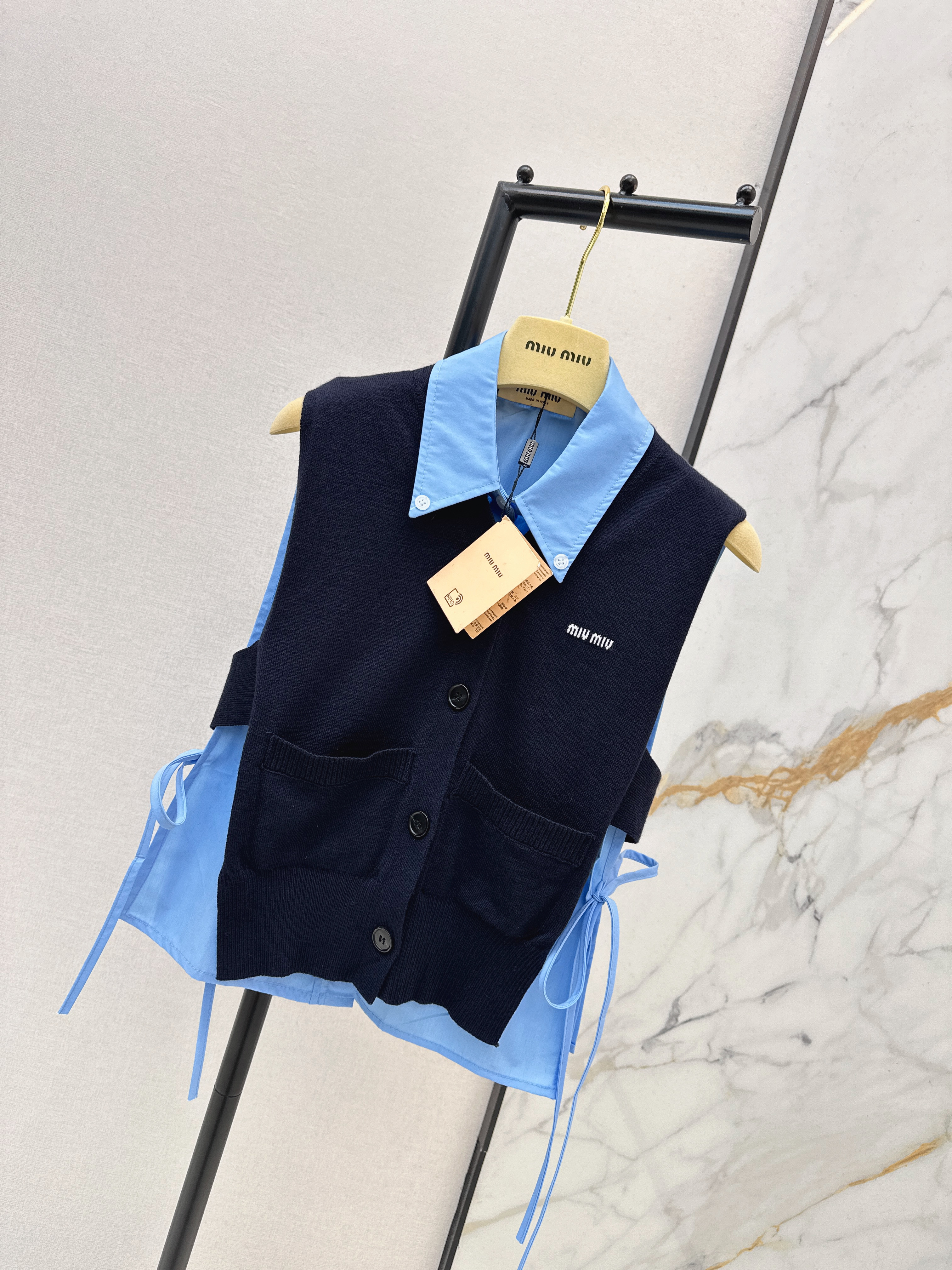 Miu 26ss knit vest sleeveless shirt set