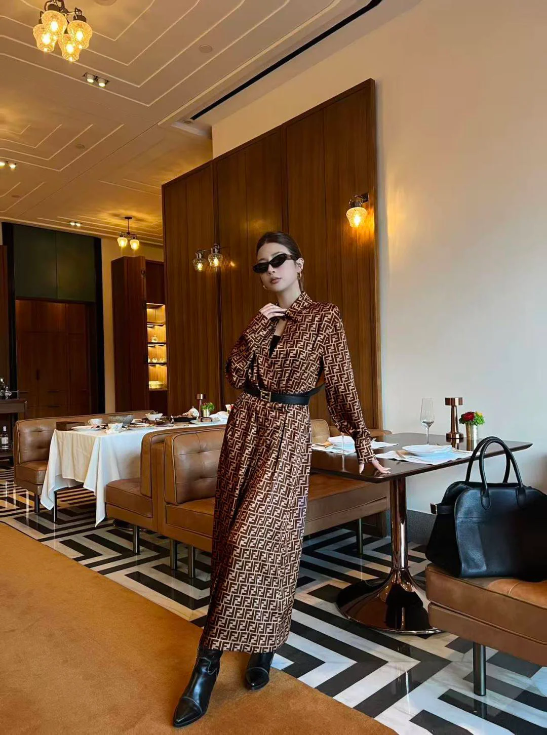 Fend 26ss silk dress with belted