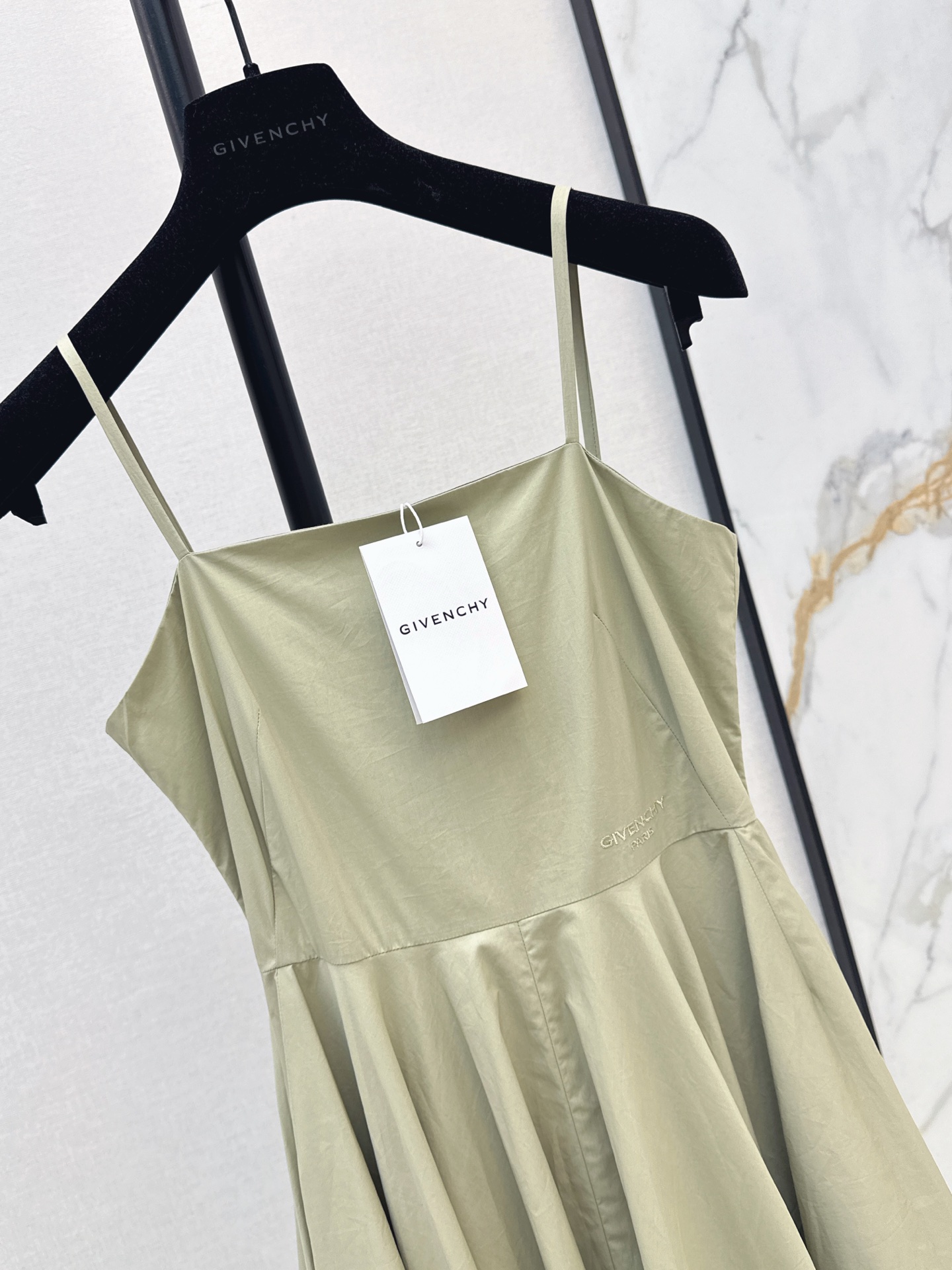 Give 26ss pleated slip dress