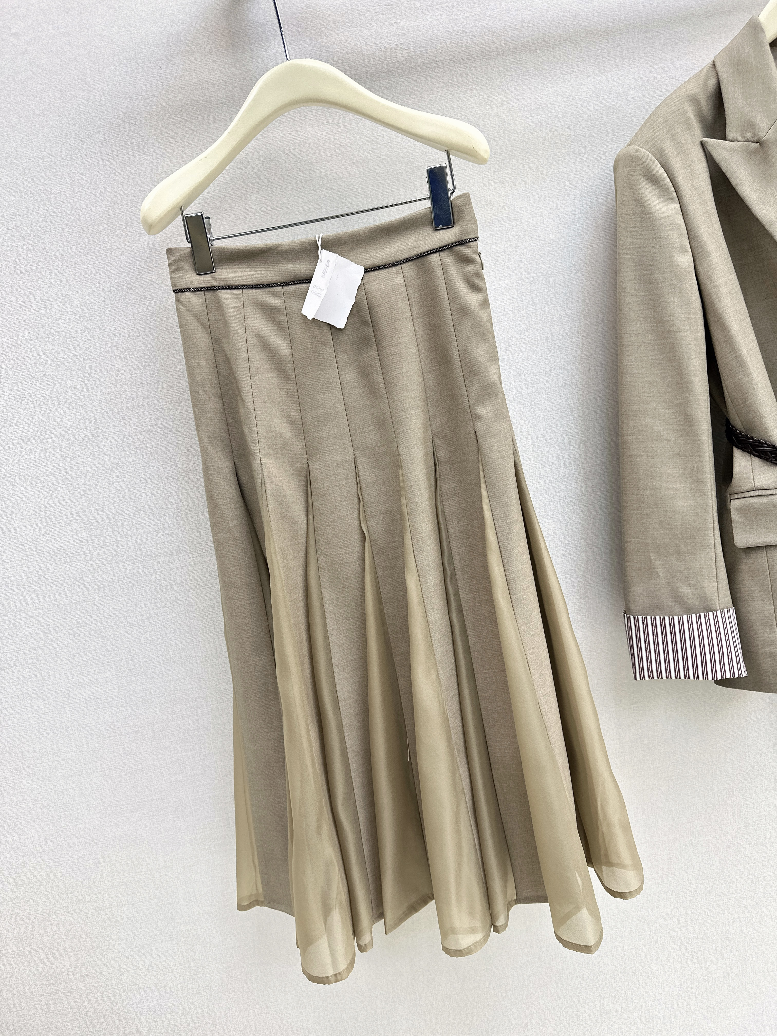 Brun 26ss pleated skirts