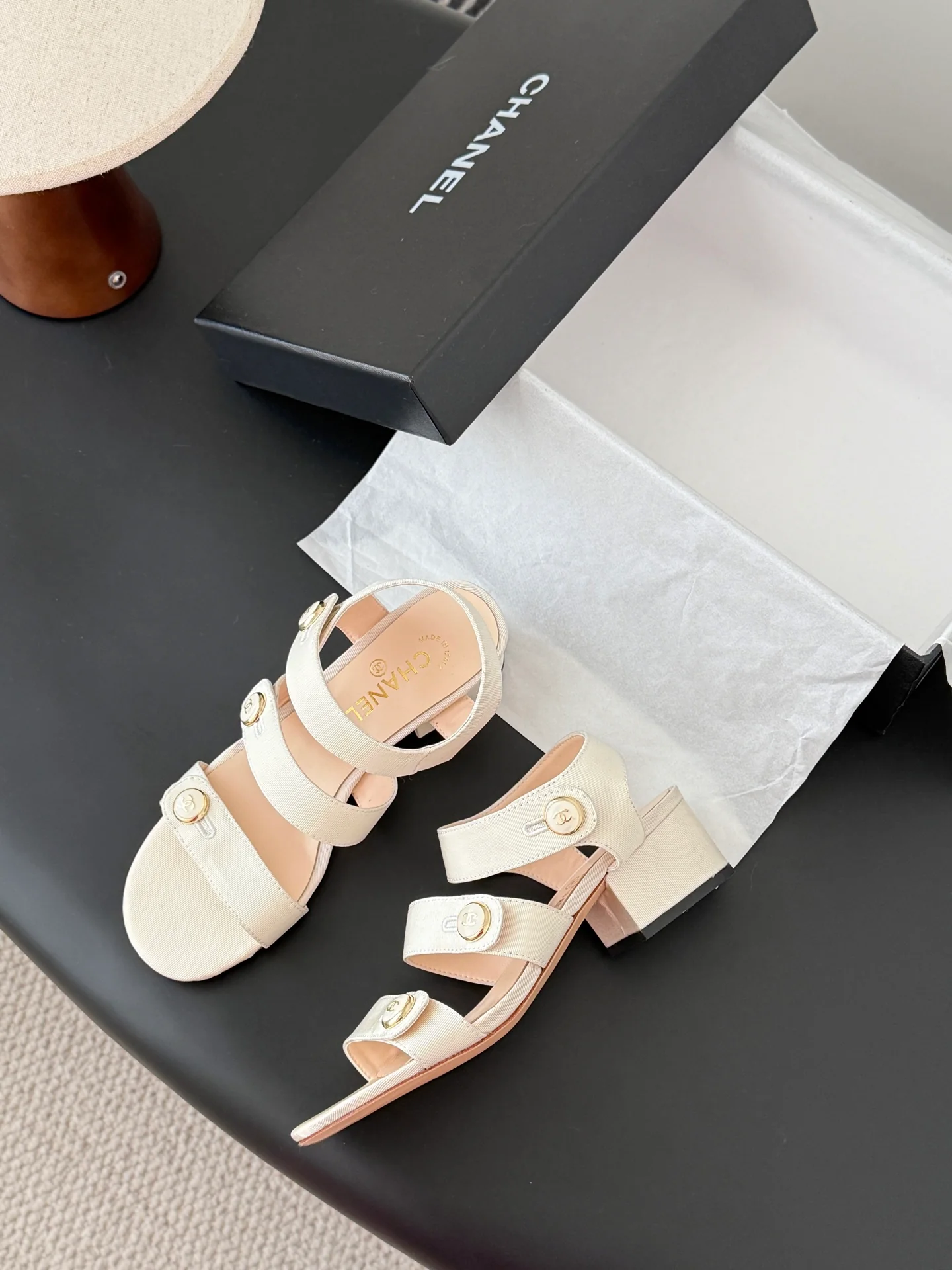 Chan 26ss sandals