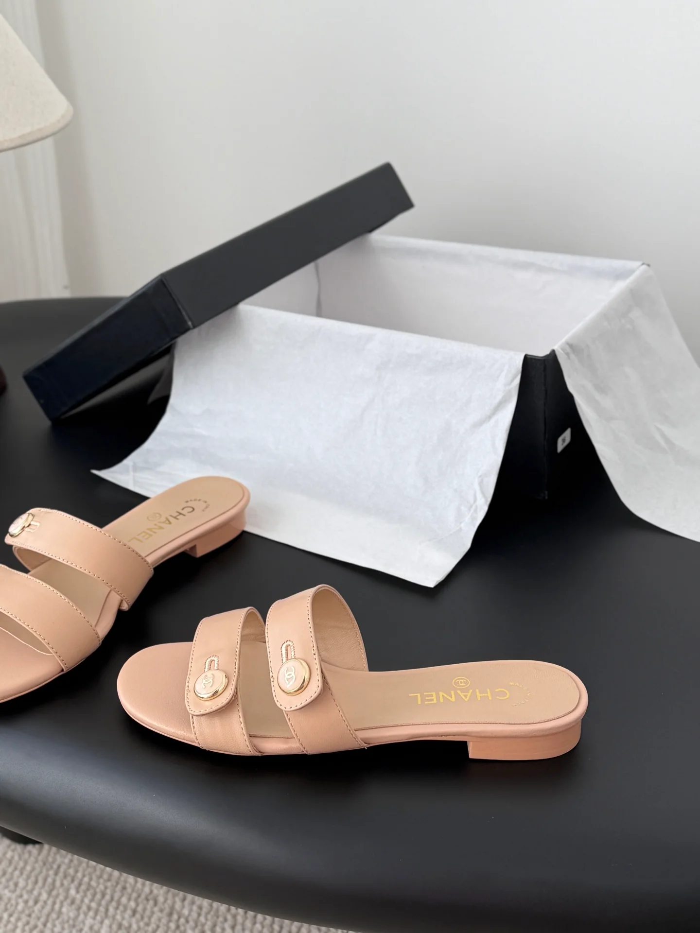Chan 26ss sandals