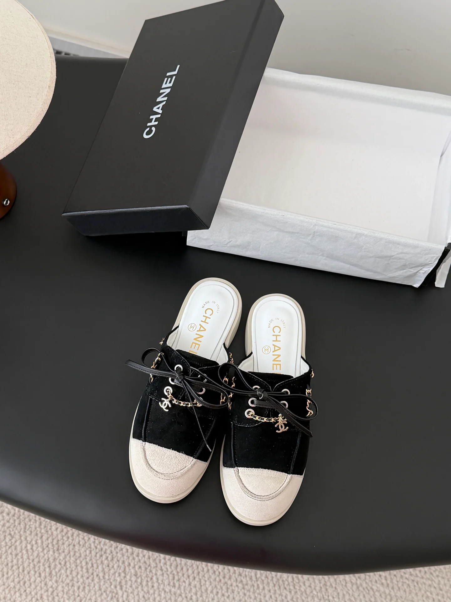 Chan 26ss slip-on shoes