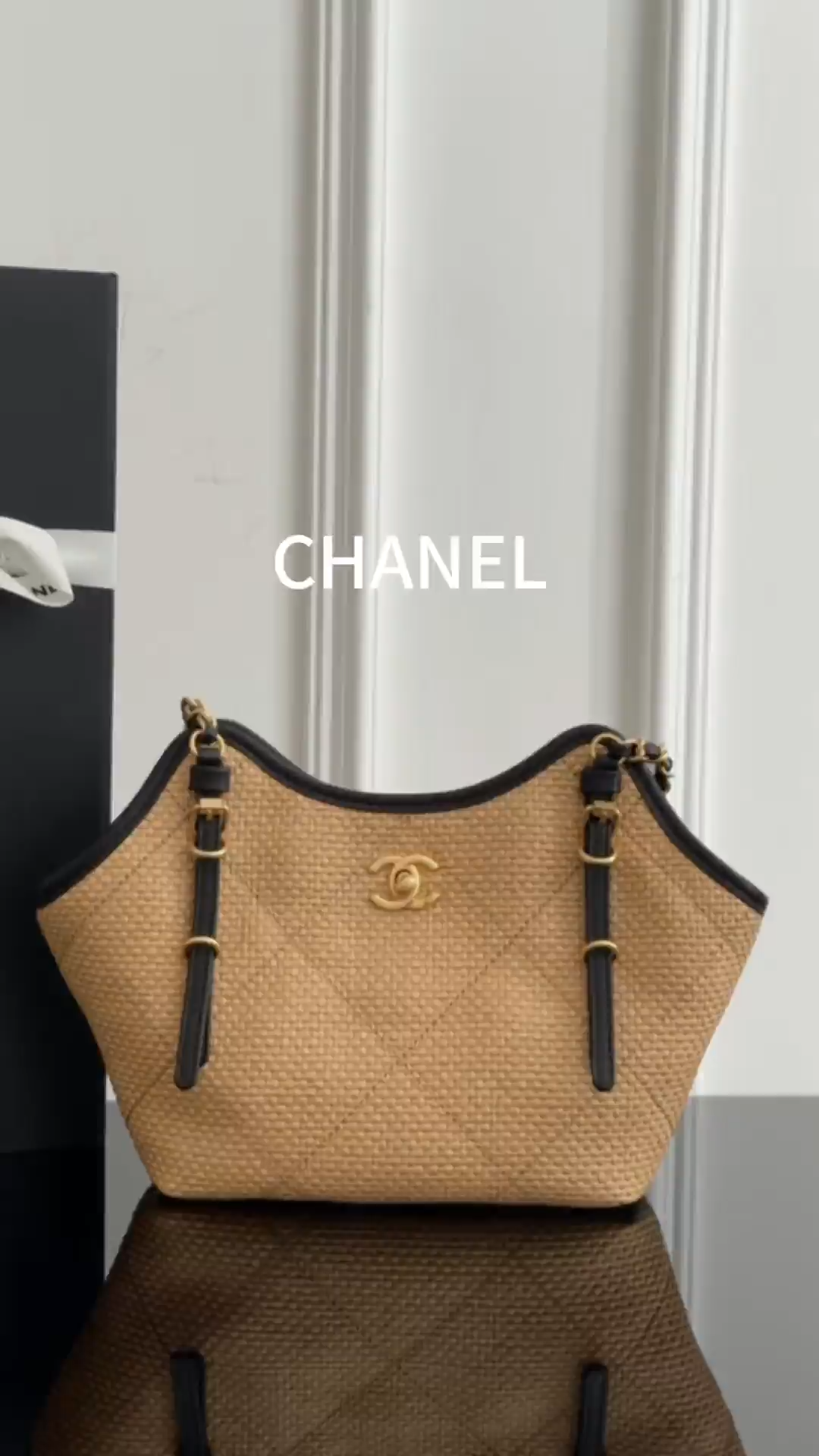 Chan 26C woven tote bag