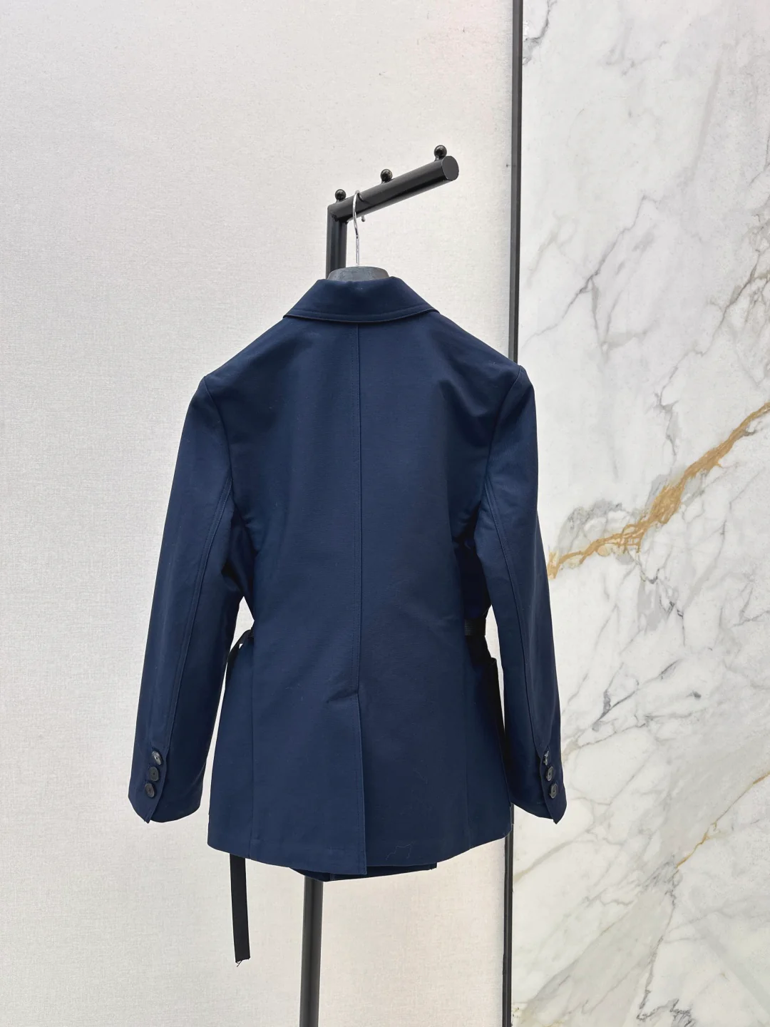 CD 25fw trench coats