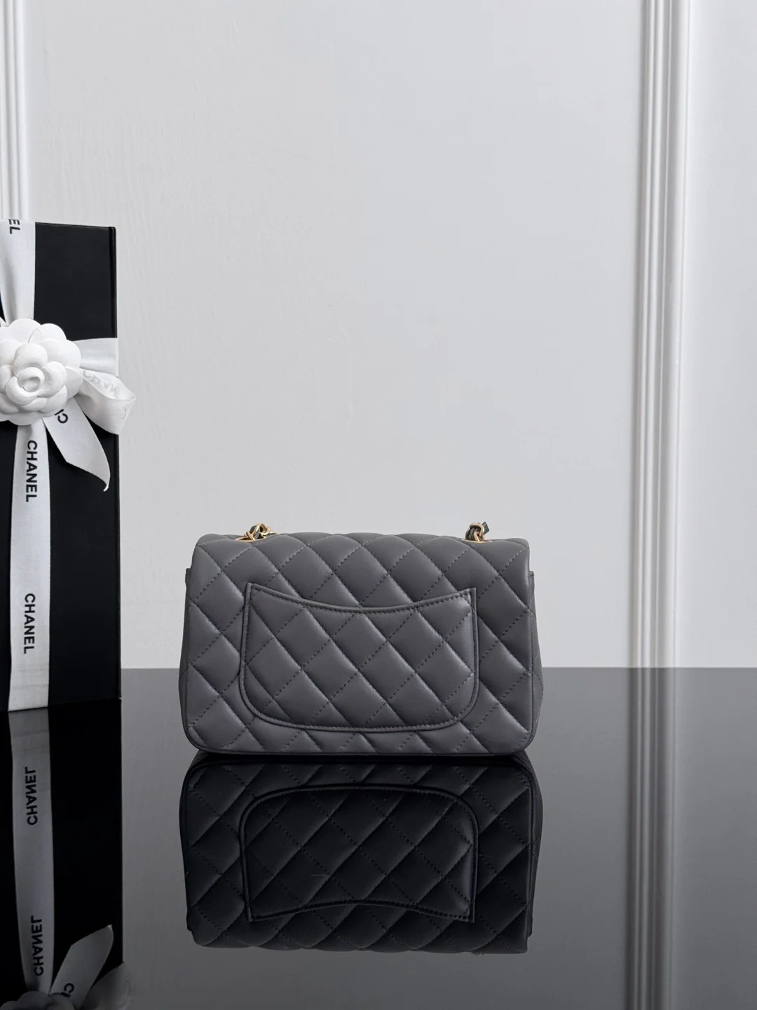 Chan cf20 chain shoulder bag