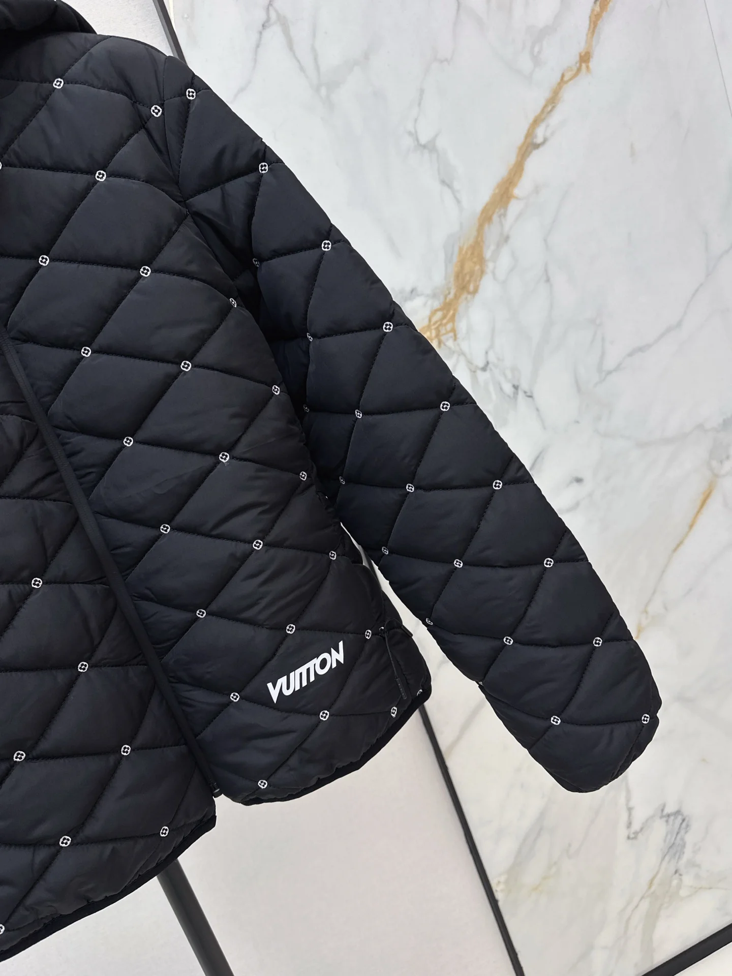 Louis 25fw padded jacket