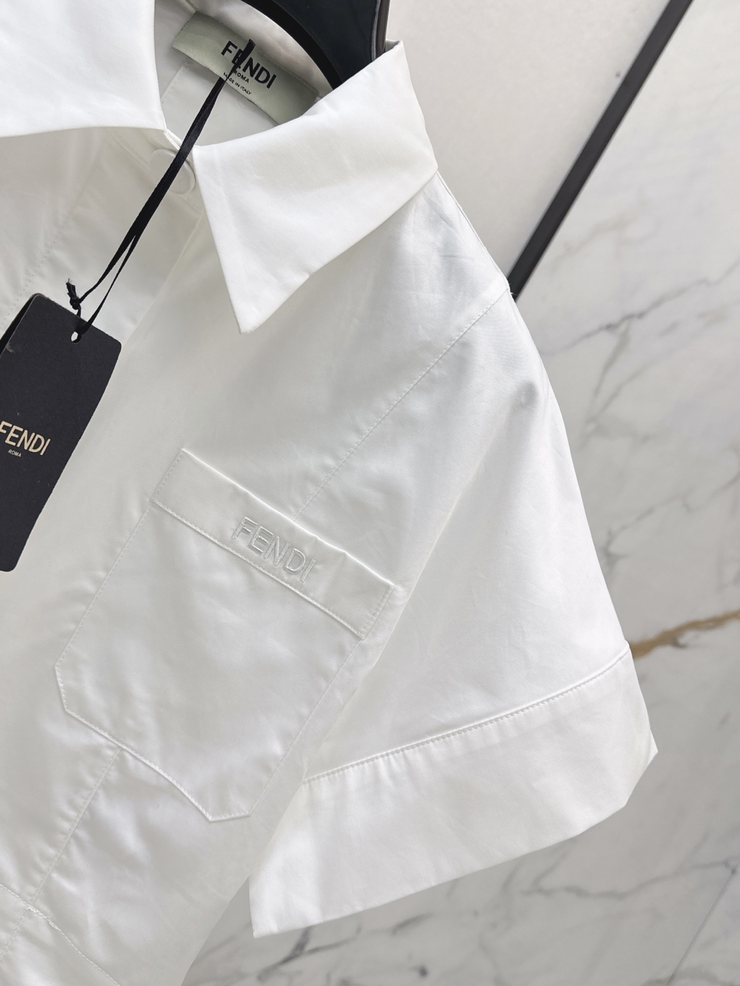 Fen 26ss cropped shirt