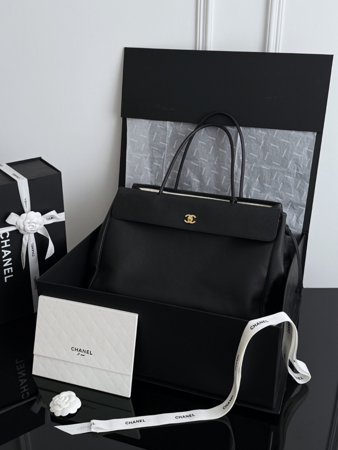 Chan 26S large tote bag