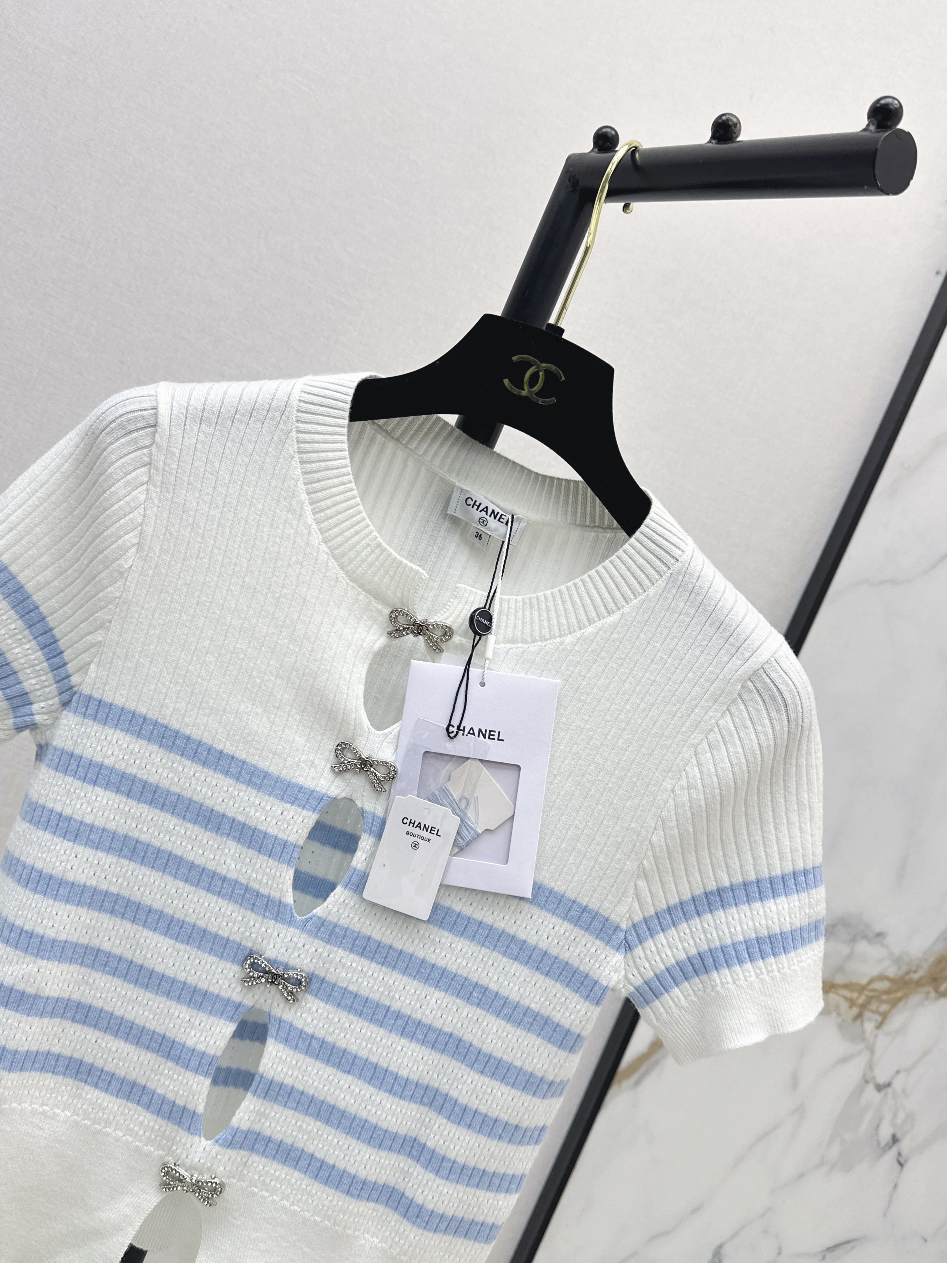 Chan 26SS White and Blue Striped Knit Top