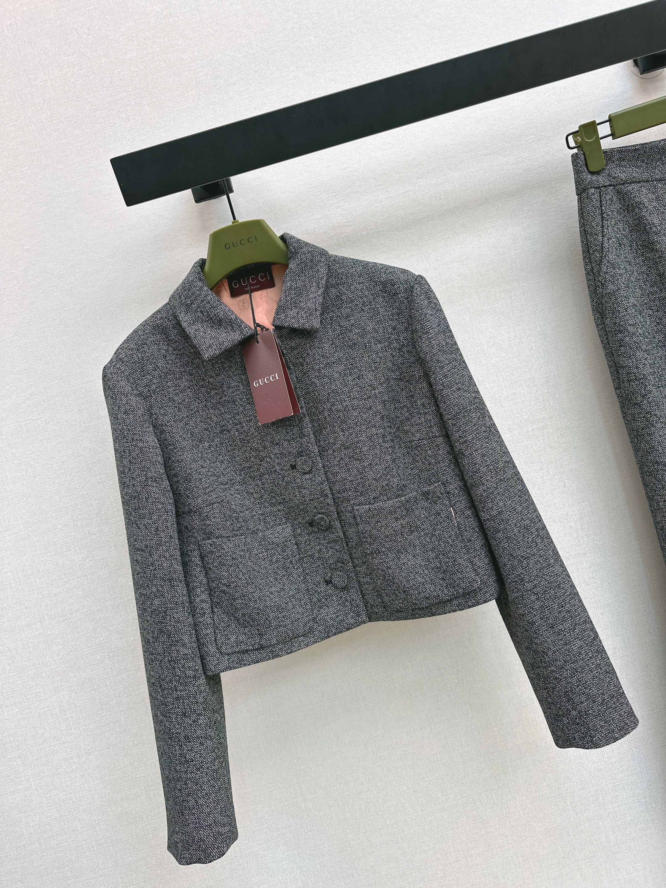 Gucc 26ss turn down jacket