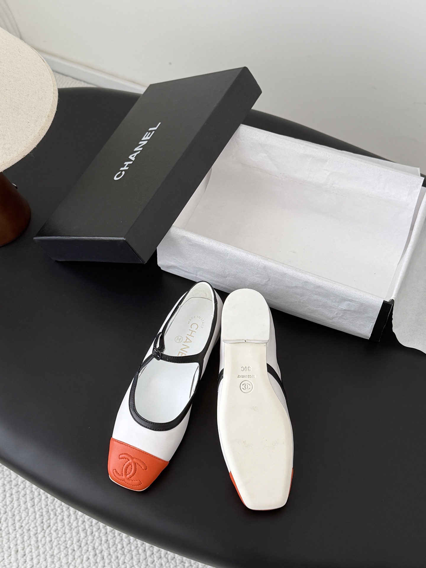 Chan 26K mary jane flats
