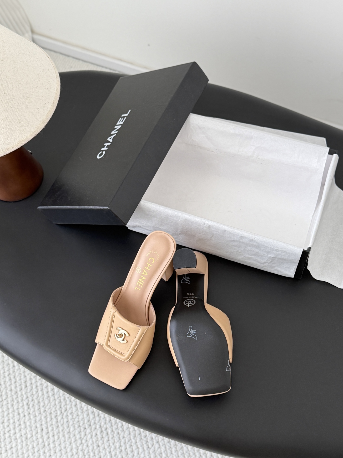 Chan 26C mule block heel