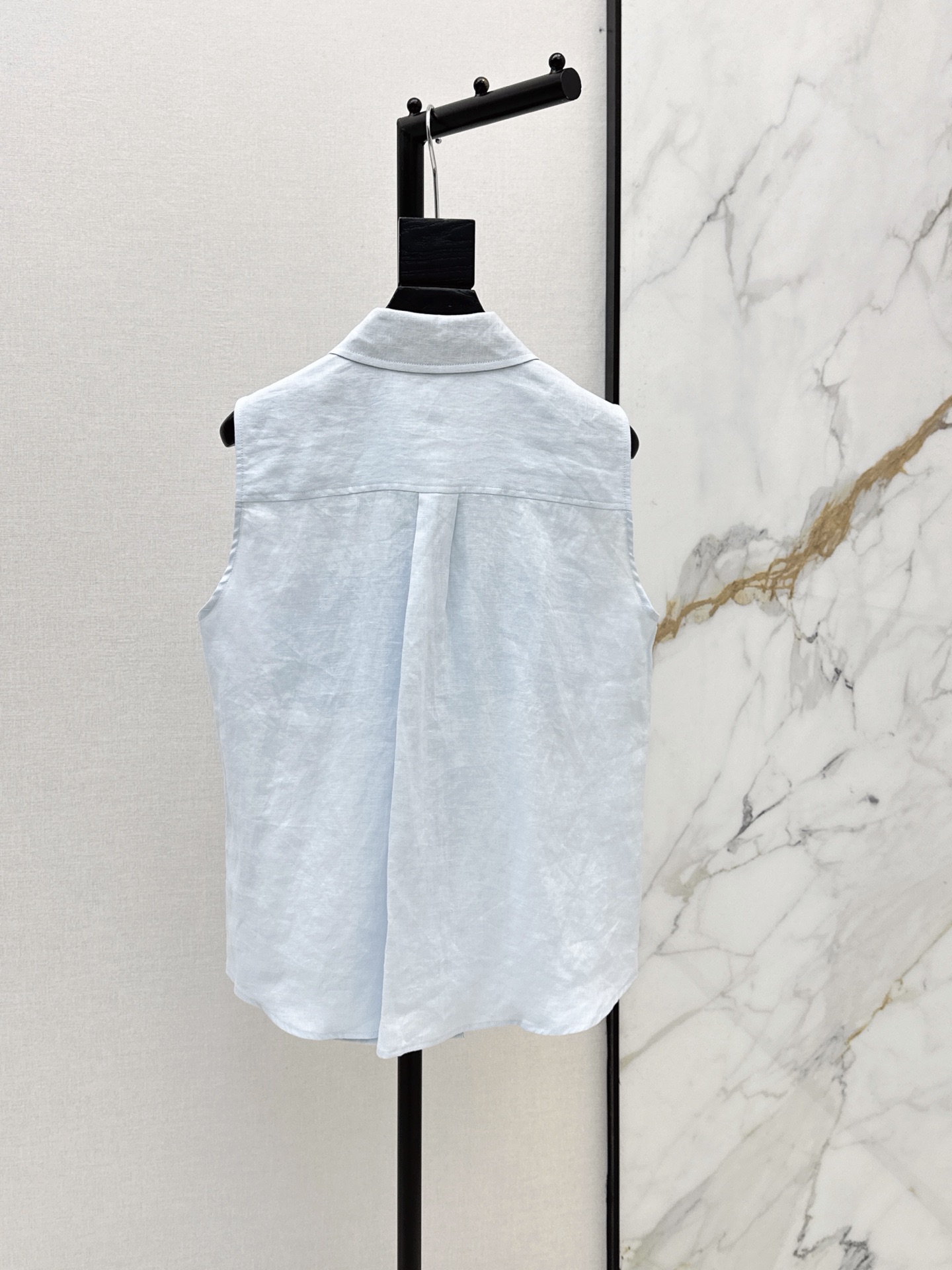 Her 26ss sleeveless shirt