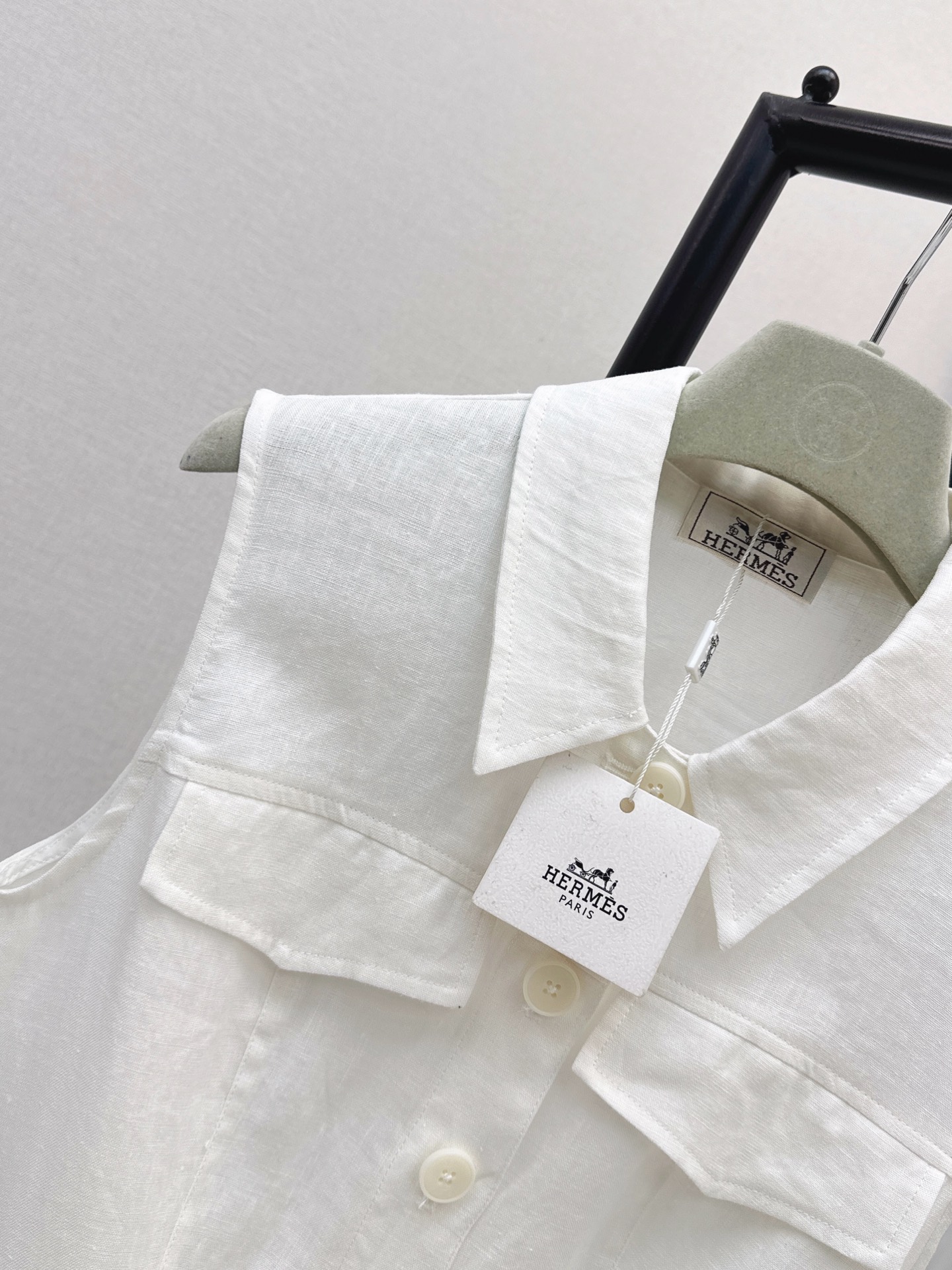 Her 26ss sleeveless shirt dress