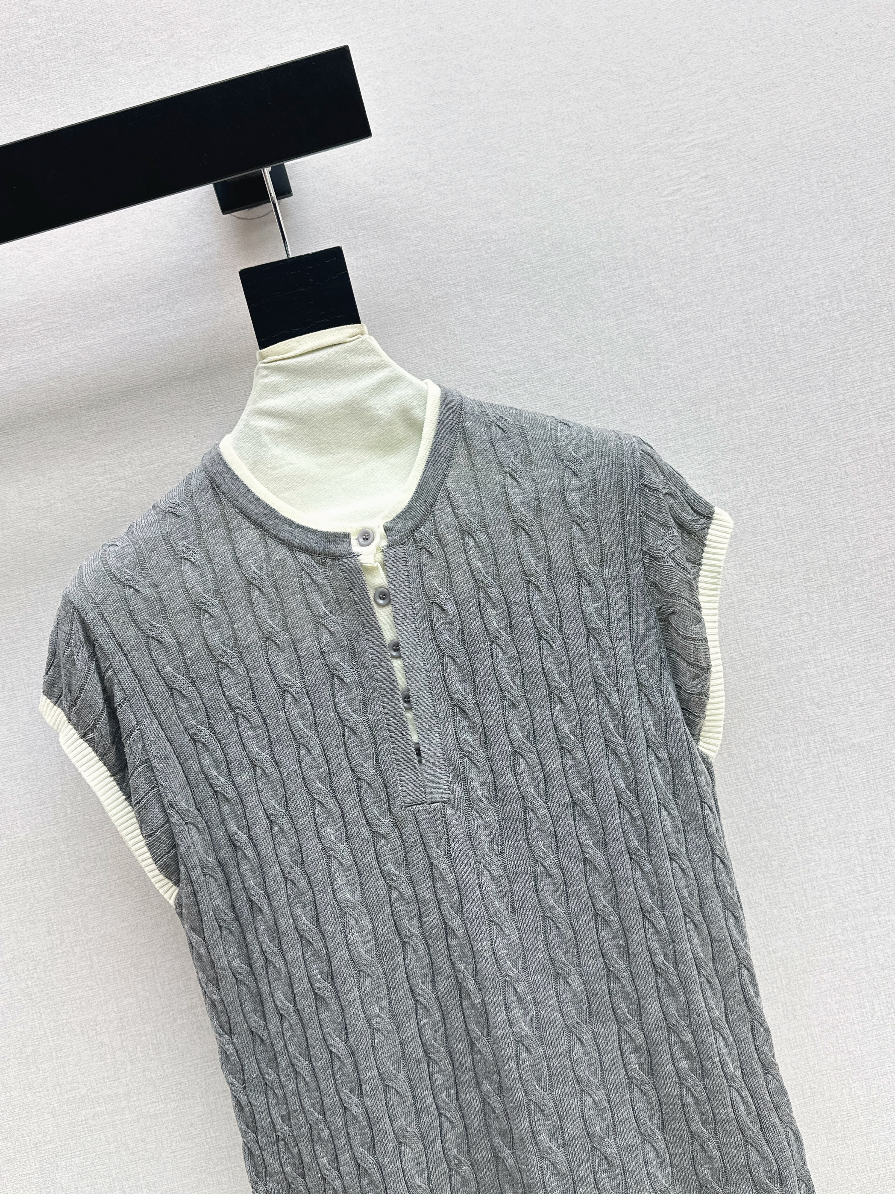 Ralp 26ss sleeveless knitwear