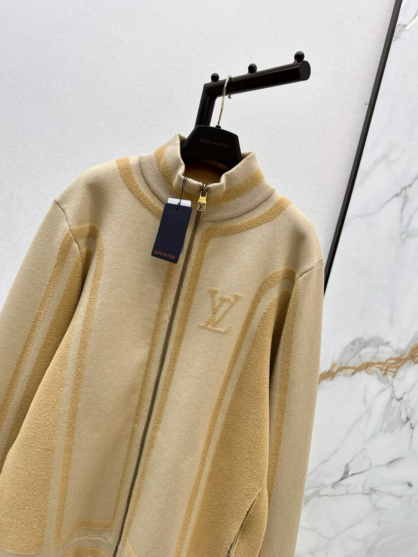Louis 25fw hooded knit jacket