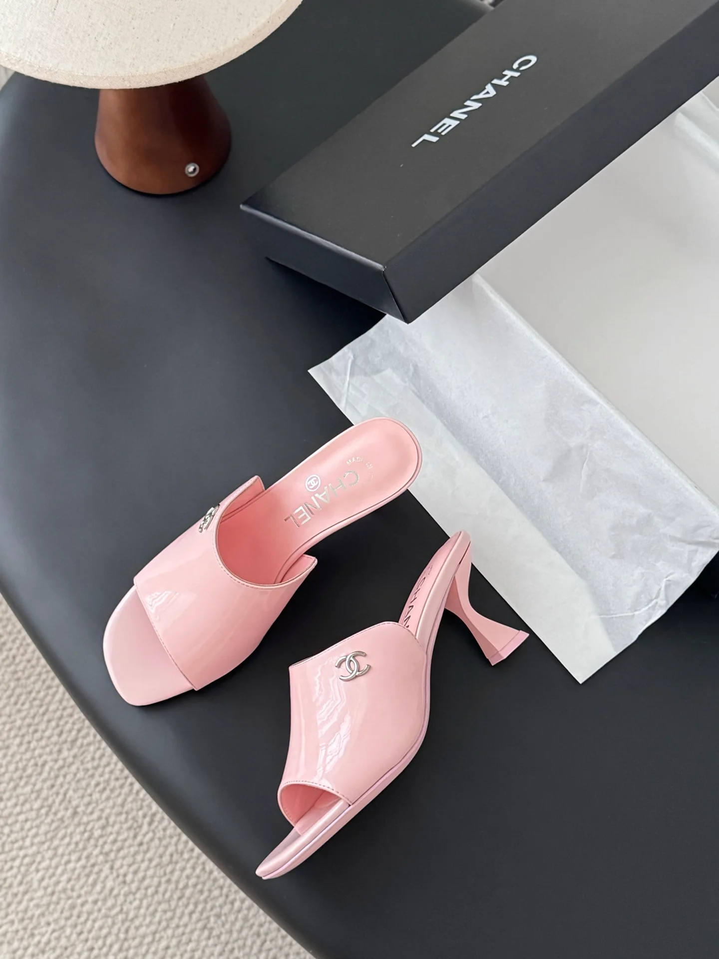 Chan 25fw kitten slides sandals